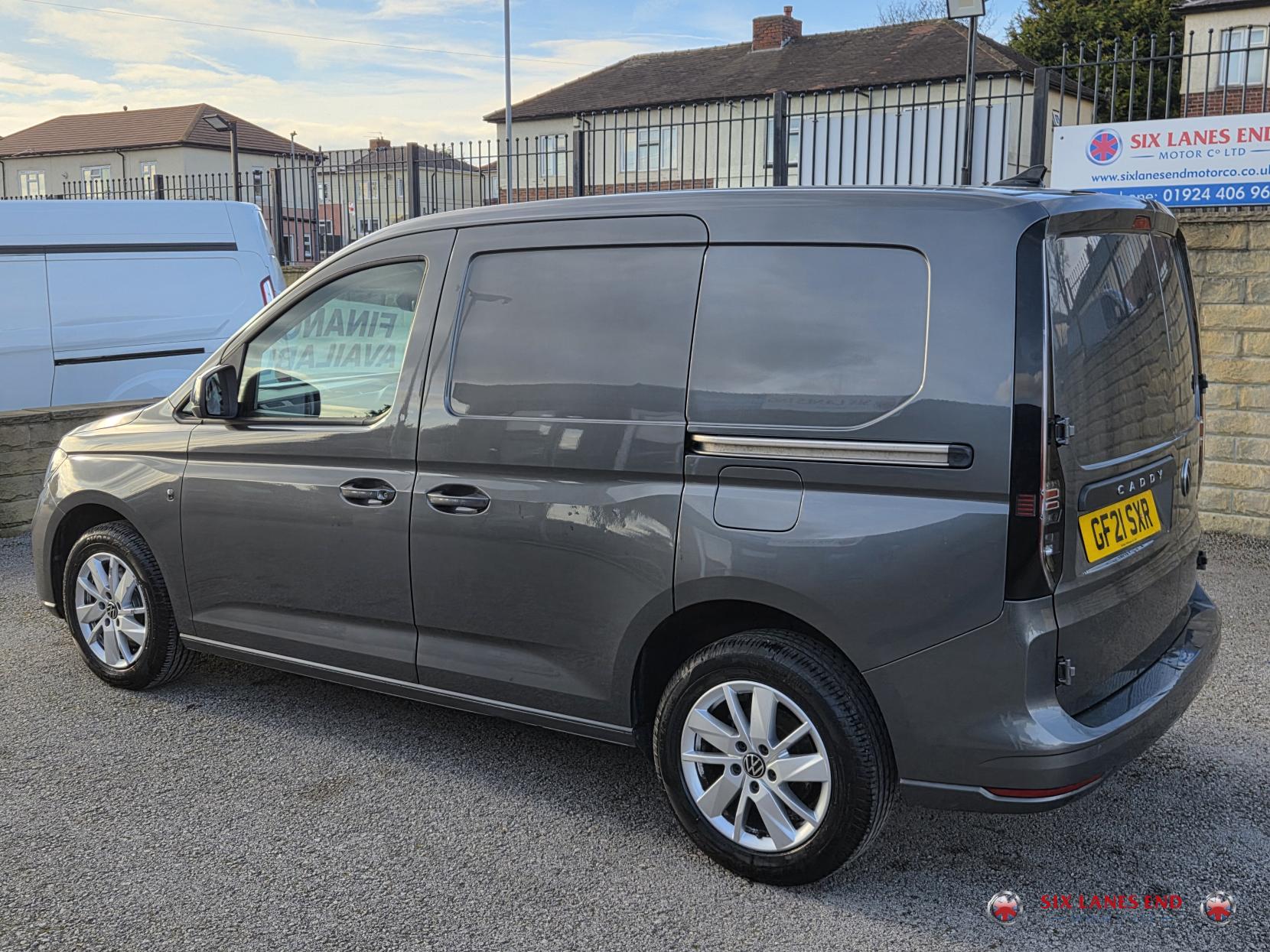 Volkswagen Caddy 2.0 TDI C20 Commerce Pro Panel Van 5dr Diesel DSG SWB Euro 6 (s/s) (122 ps)