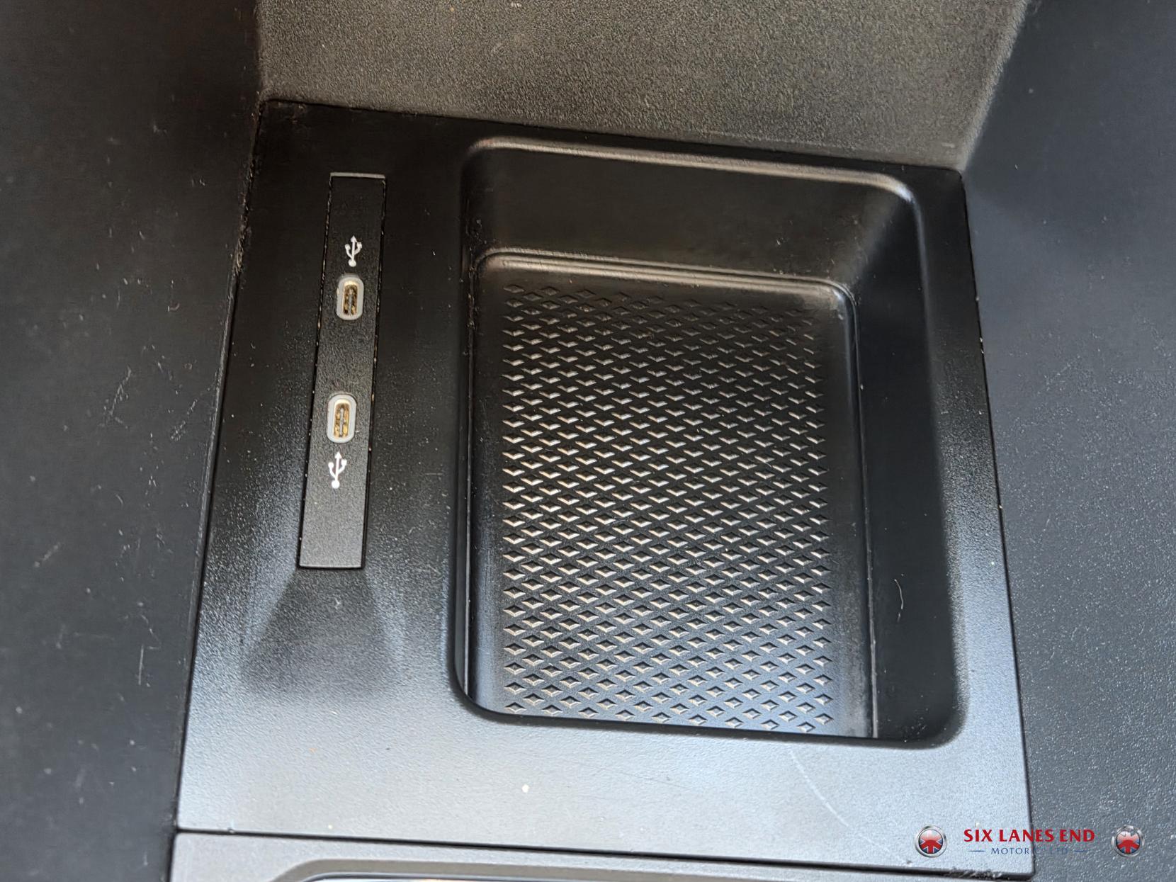 Volkswagen Caddy 2.0 TDI C20 Commerce Pro Panel Van 5dr Diesel DSG SWB Euro 6 (s/s) (122 ps)