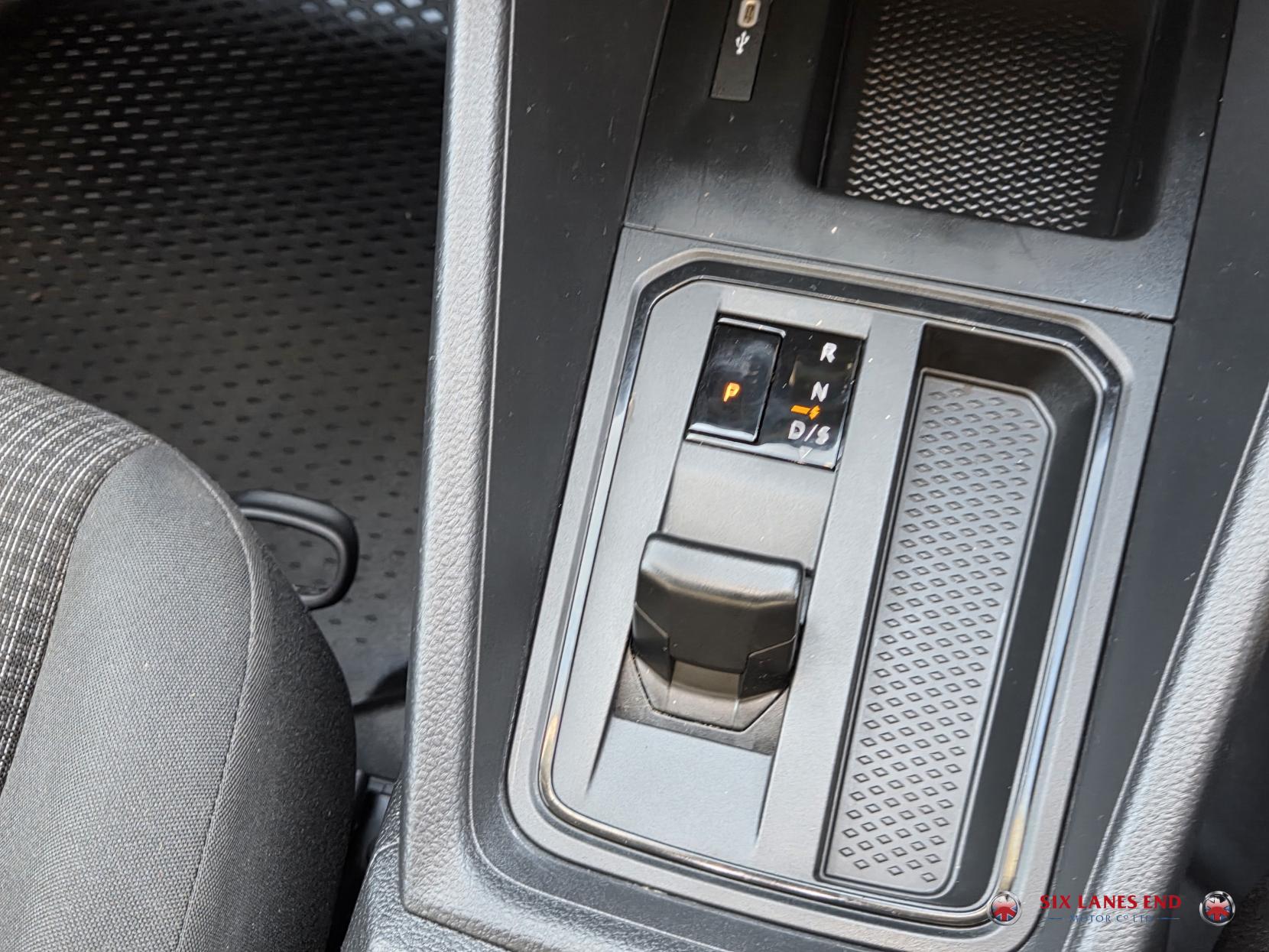 Volkswagen Caddy 2.0 TDI C20 Commerce Pro Panel Van 5dr Diesel DSG SWB Euro 6 (s/s) (122 ps)