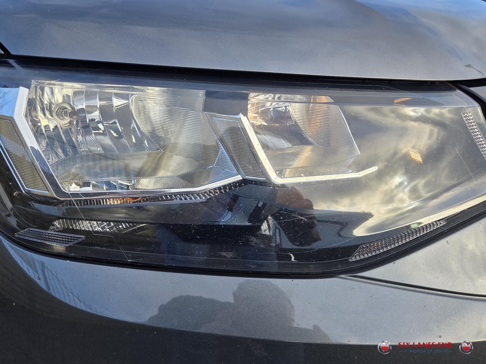 Volkswagen Caddy 2.0 TDI C20 Commerce Pro Panel Van 5dr Diesel DSG SWB Euro 6 (s/s) (122 ps)