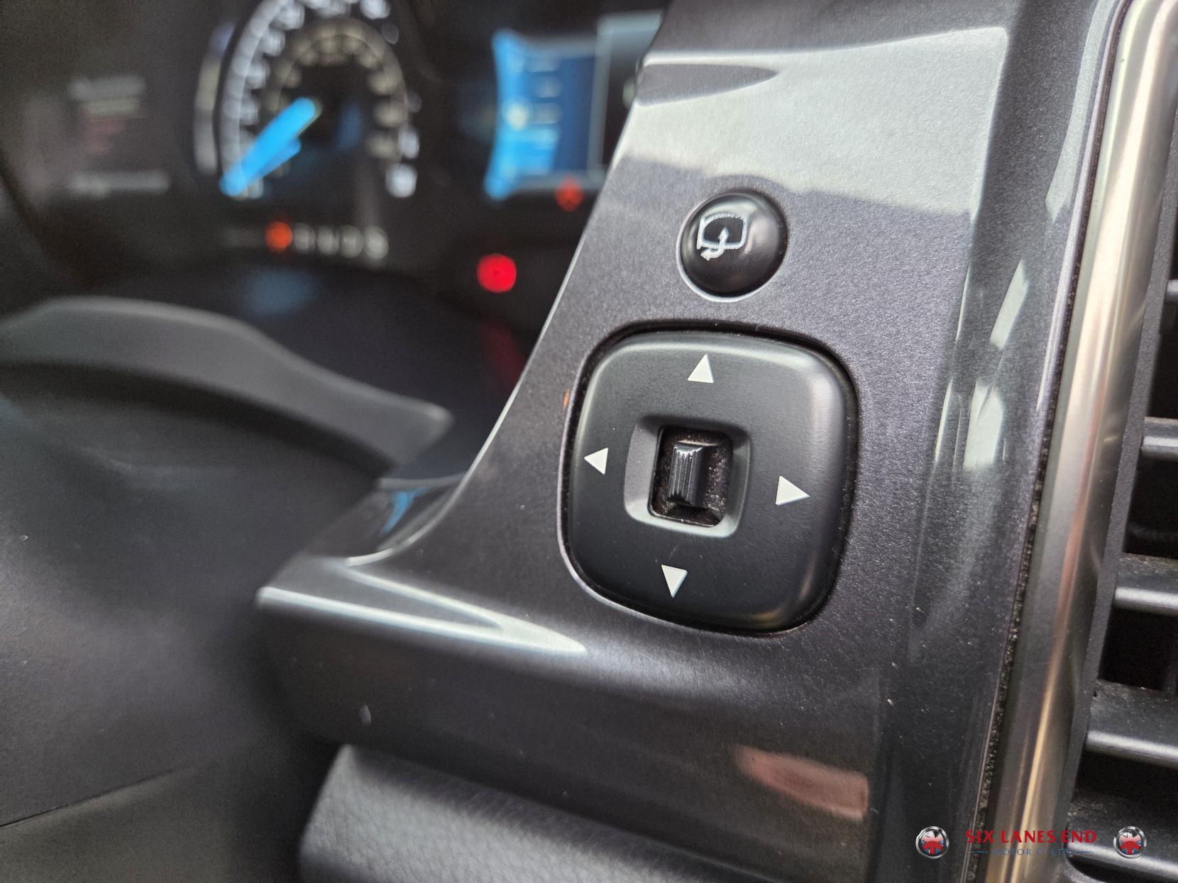 Ford Ranger 2.0 EcoBlue Wildtrak Pickup Double Cab 4dr Diesel Auto 4WD Euro 6 (s/s) (213 ps)