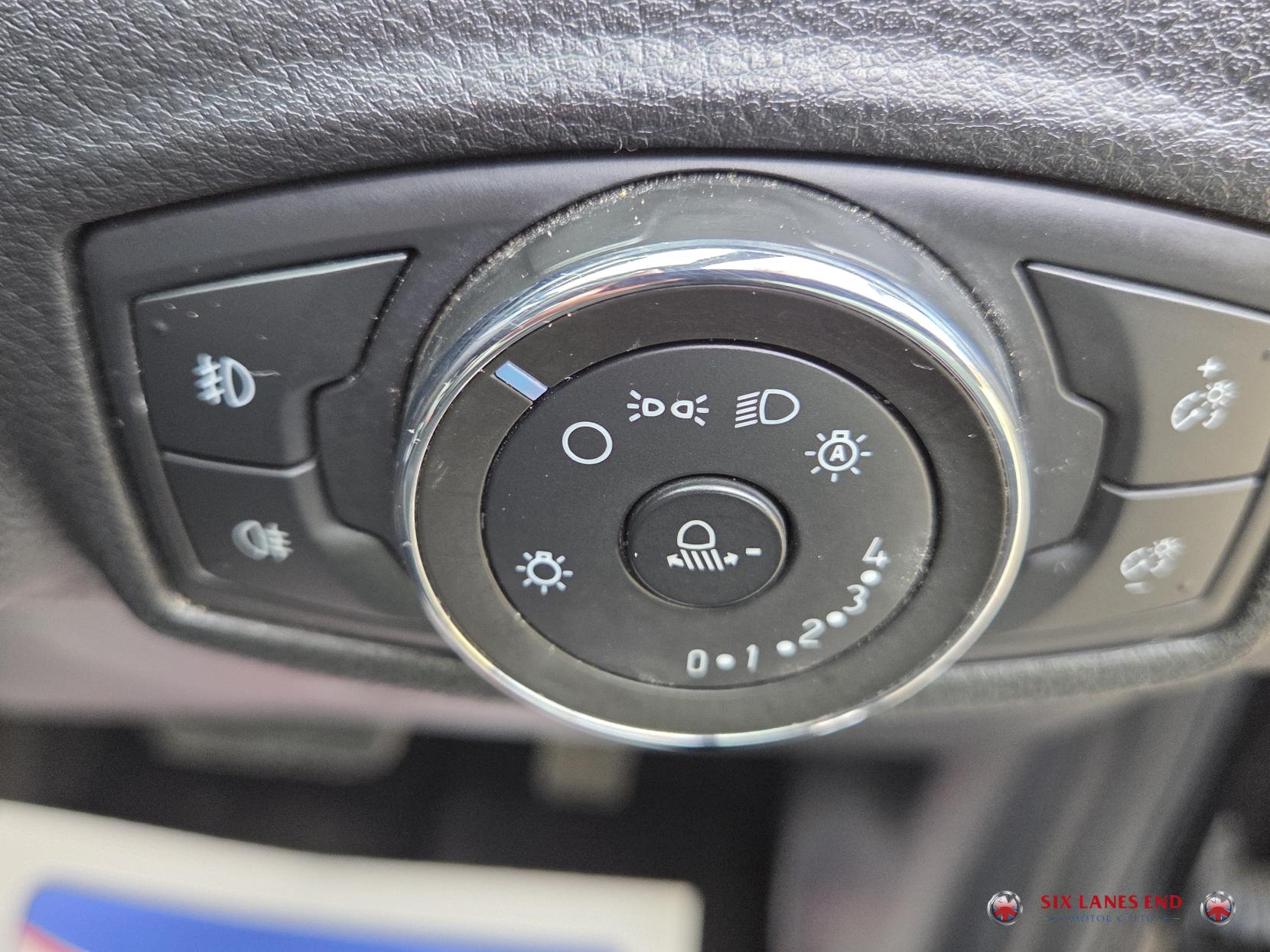 Ford Ranger 2.0 EcoBlue Wildtrak Pickup Double Cab 4dr Diesel Auto 4WD Euro 6 (s/s) (213 ps)