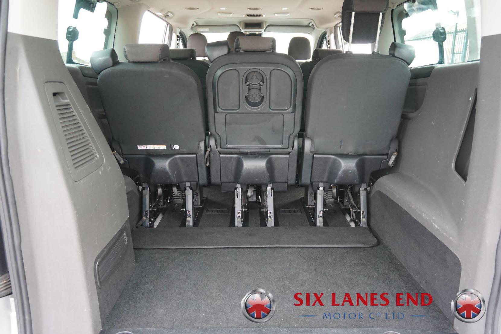 Ford Tourneo Custom 2.0 320 EcoBlue Titanium Minibus Double Cab 5dr Diesel Auto L2 Euro 6 (s/s) (130 ps)