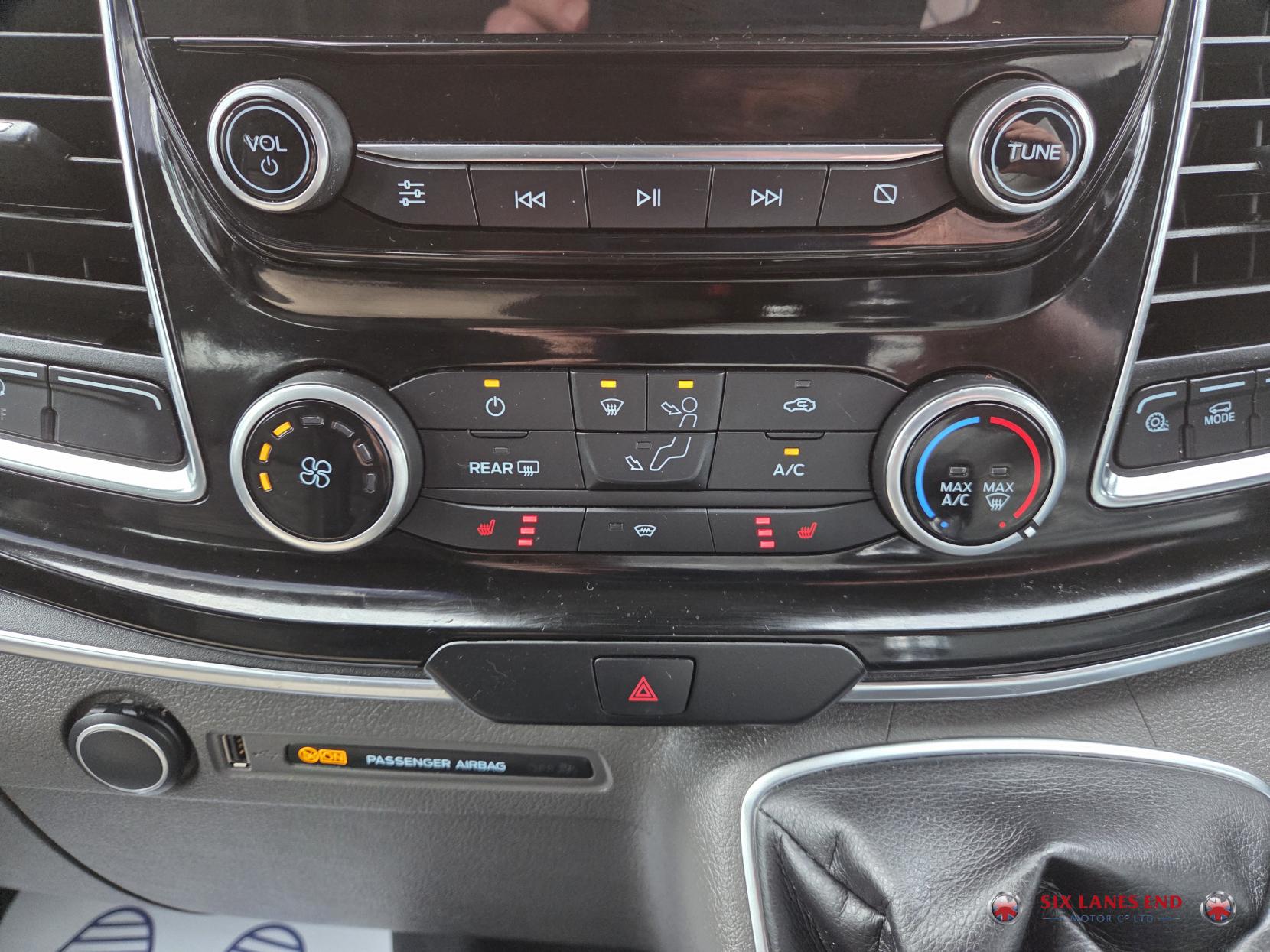 Ford Tourneo Custom 2.0 320 EcoBlue MHEV Titanium X Minibus Double Cab 5dr Diesel Manual L2 Euro 6 (s/s) (185 ps)