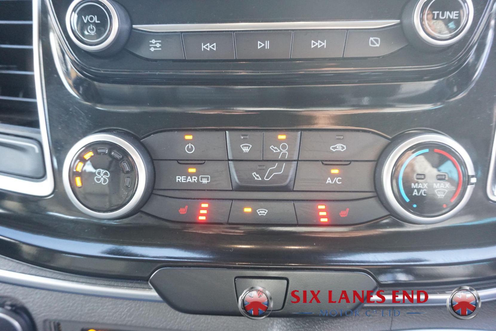 Ford Tourneo Custom 2.0 320 EcoBlue MHEV Titanium X Minibus Double Cab 5dr Diesel Manual L2 Euro 6 (s/s) (185 ps)