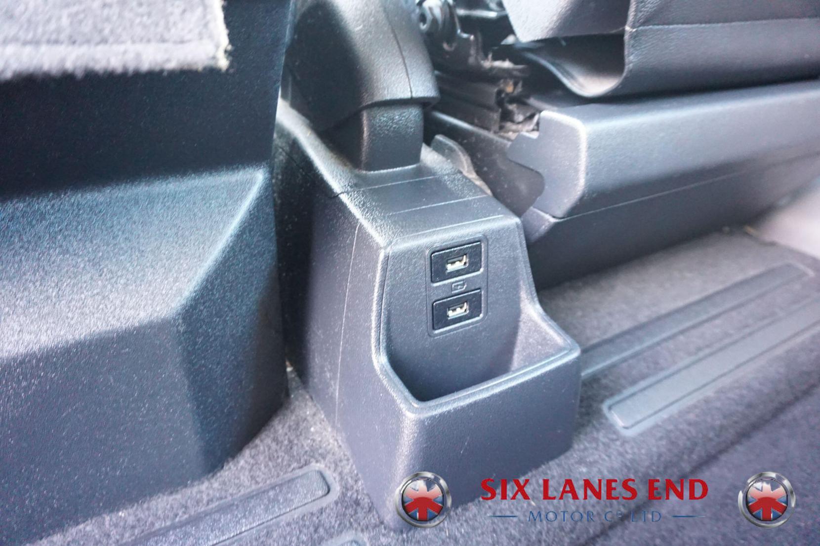 Ford Tourneo Custom 2.0 320 EcoBlue MHEV Titanium X Minibus Double Cab 5dr Diesel Manual L2 Euro 6 (s/s) (185 ps)