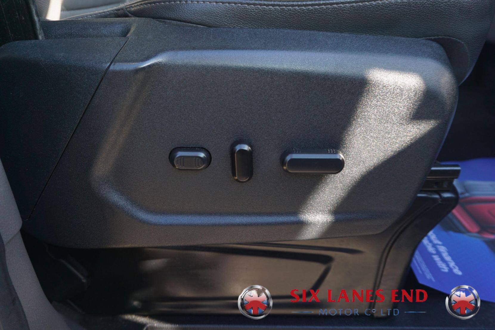 Ford Tourneo Custom 2.0 320 EcoBlue MHEV Titanium X Minibus Double Cab 5dr Diesel Manual L2 Euro 6 (s/s) (185 ps)