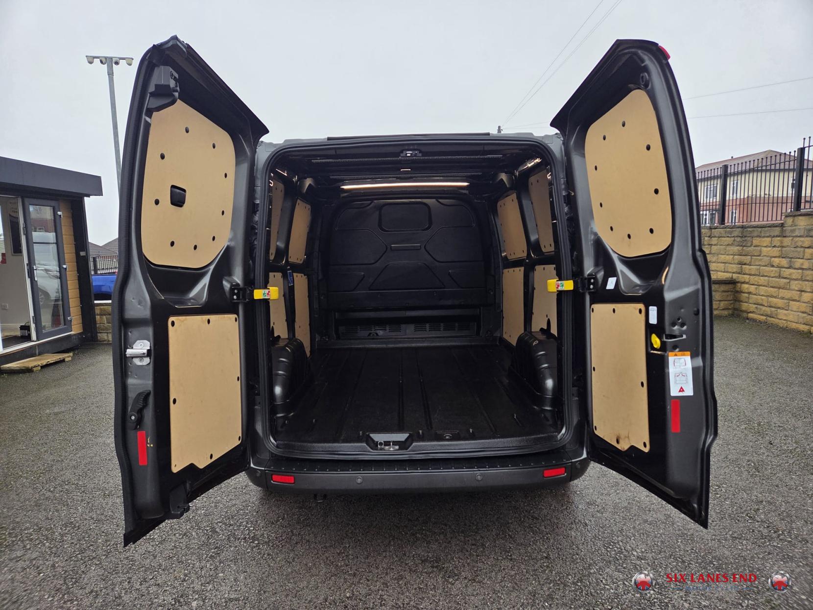 Ford Transit Custom 2.0 340 EcoBlue Limited Panel Van 5dr Diesel Auto L1 H1 Euro 6 (s/s) (170 ps)