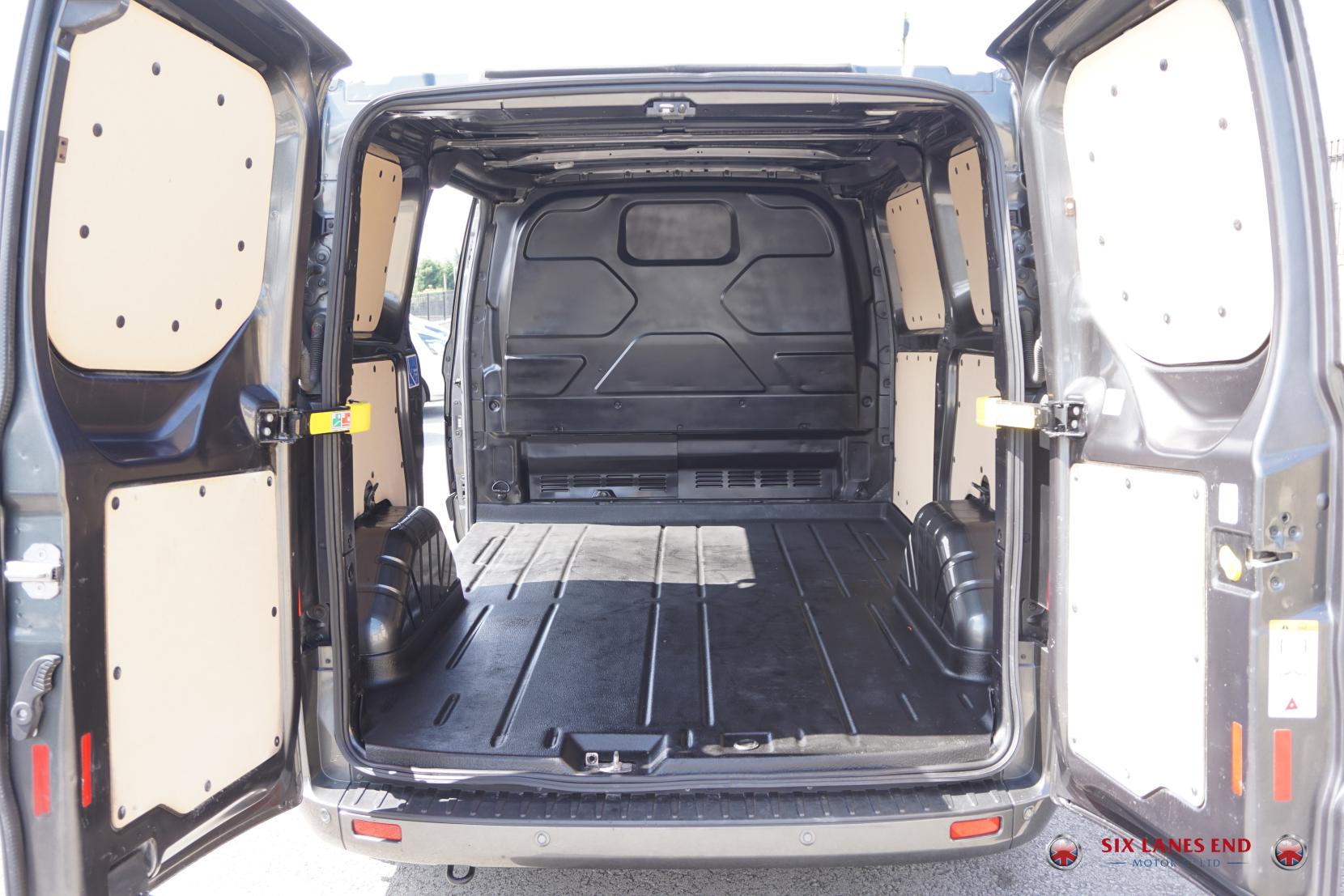 Ford Transit Custom 2.0 340 EcoBlue Limited Panel Van 5dr Diesel Auto L1 H1 Euro 6 (s/s) (170 ps)