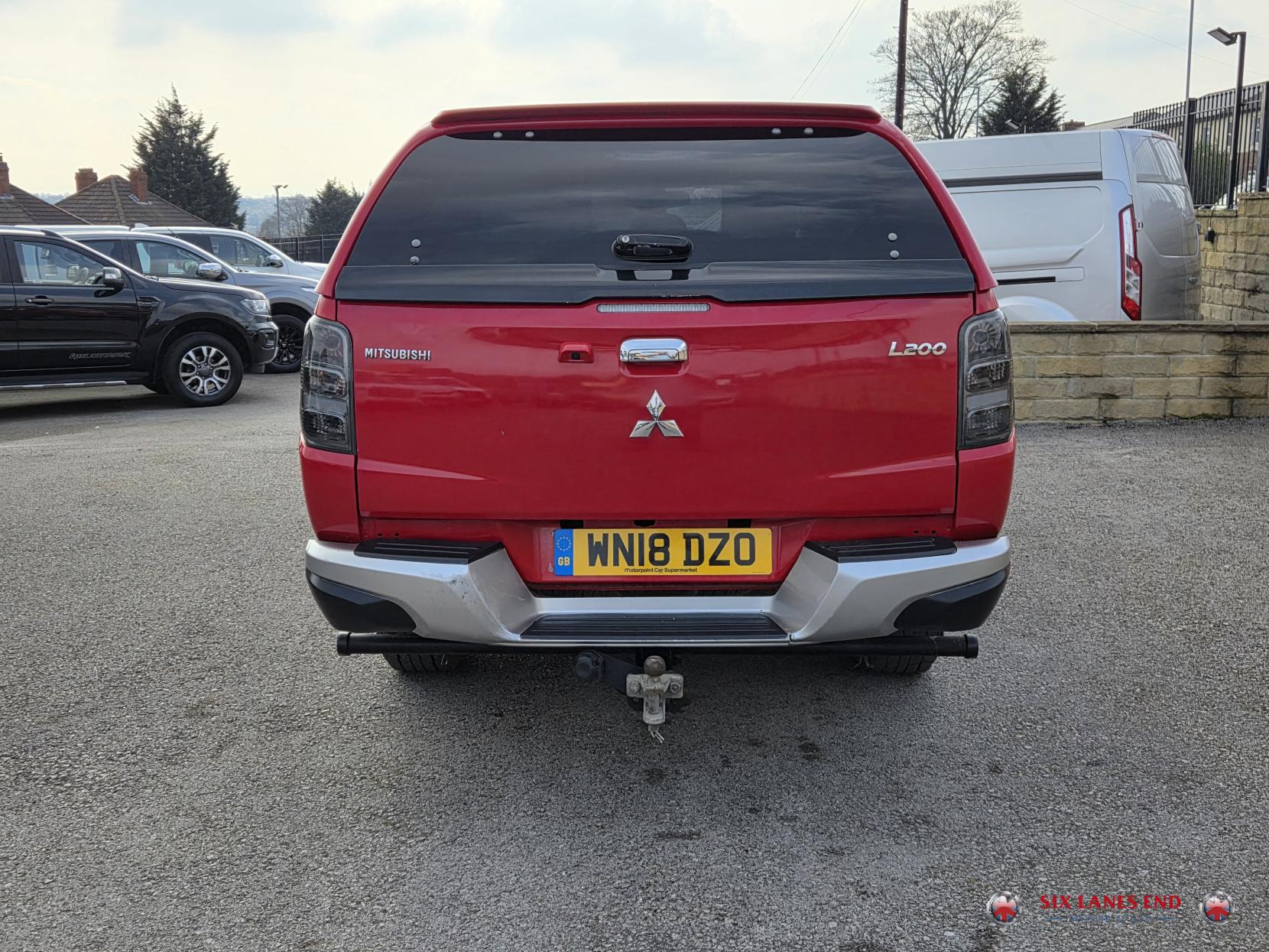 Mitsubishi L200 2.4 DI-D DC Warrior Pickup Double Cab 4dr Diesel Auto 4WD Euro 6 (178 ps)