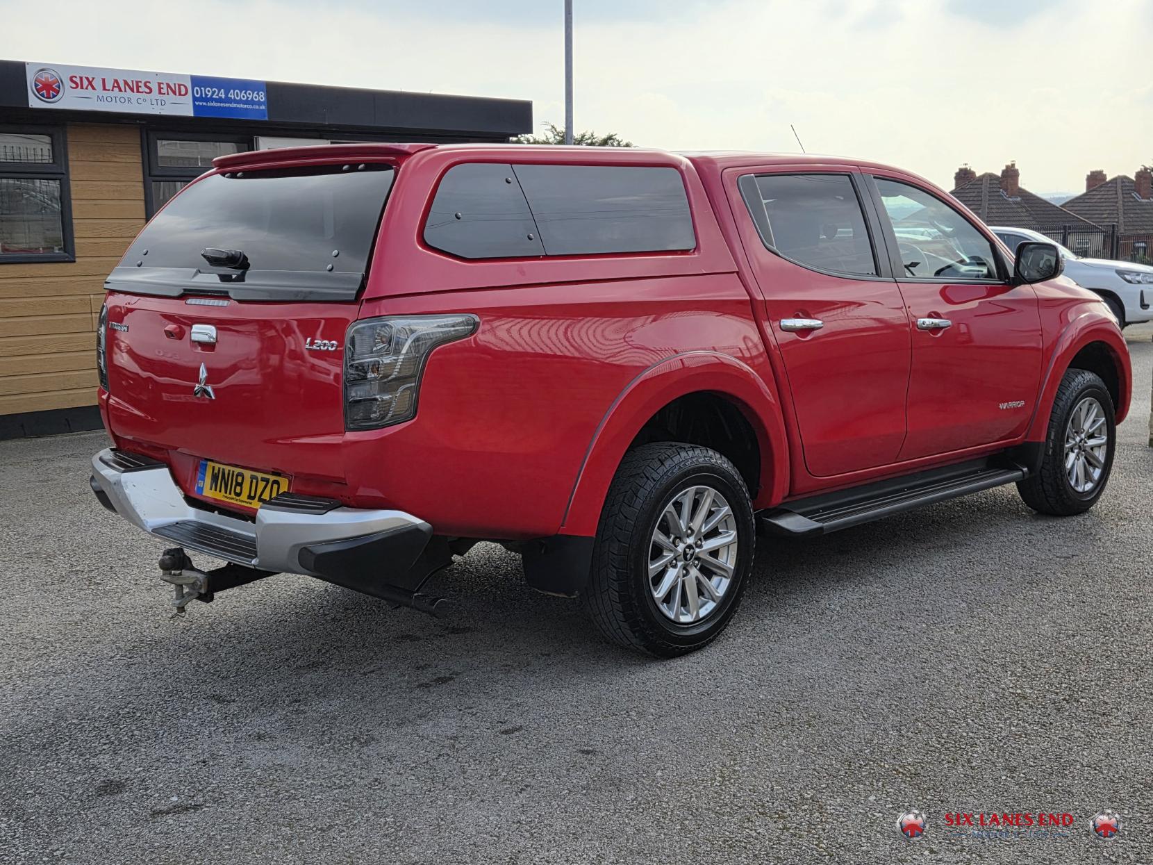 Mitsubishi L200 2.4 DI-D DC Warrior Pickup Double Cab 4dr Diesel Auto 4WD Euro 6 (178 ps)