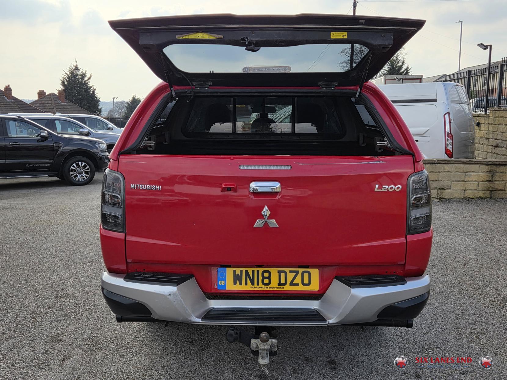 Mitsubishi L200 2.4 DI-D DC Warrior Pickup Double Cab 4dr Diesel Auto 4WD Euro 6 (178 ps)