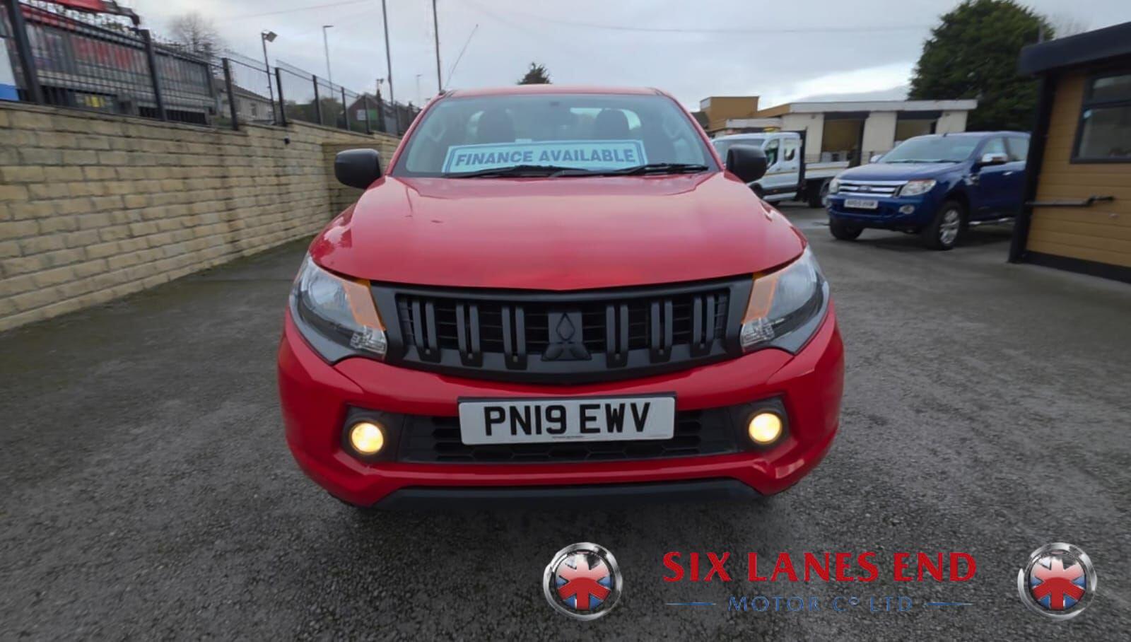 Mitsubishi L200 2.4 DI-D SC 4Life Pickup 2dr Diesel Manual 4WD Euro 6 (s/s) (154 ps)