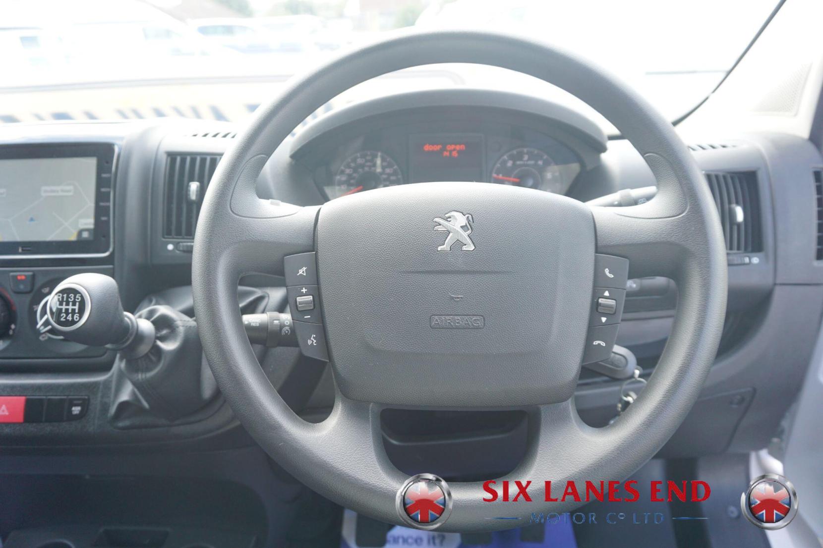 Peugeot Boxer 2.2 BlueHDi 335 Professional Premium + Panel Van 5dr Diesel Manual L3 H2 Euro 6 (s/s) (140 ps)