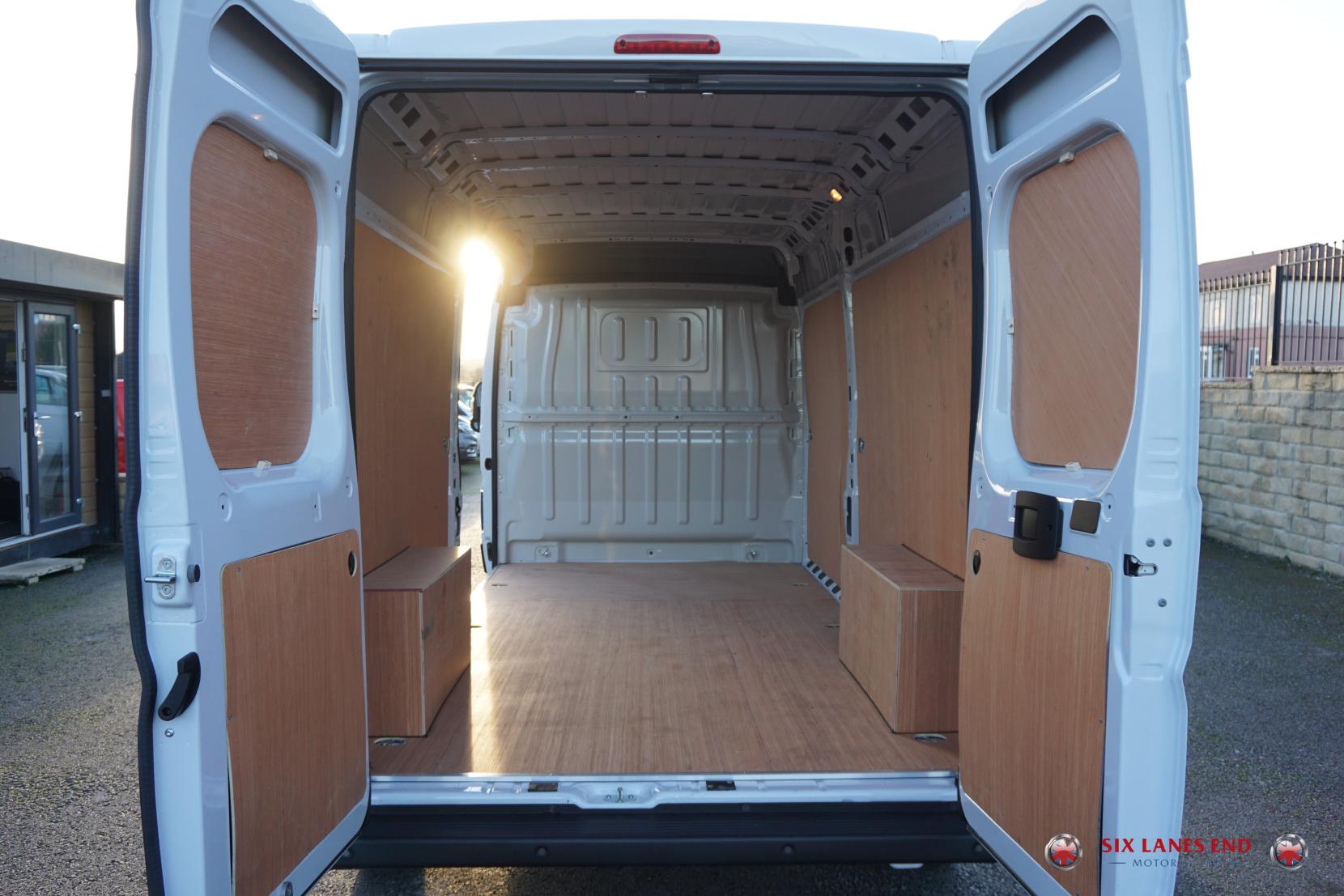 Peugeot Boxer 2.2 BlueHDi 335 Professional Premium + Panel Van 5dr Diesel Manual L3 H2 Euro 6 (s/s) (140 ps)