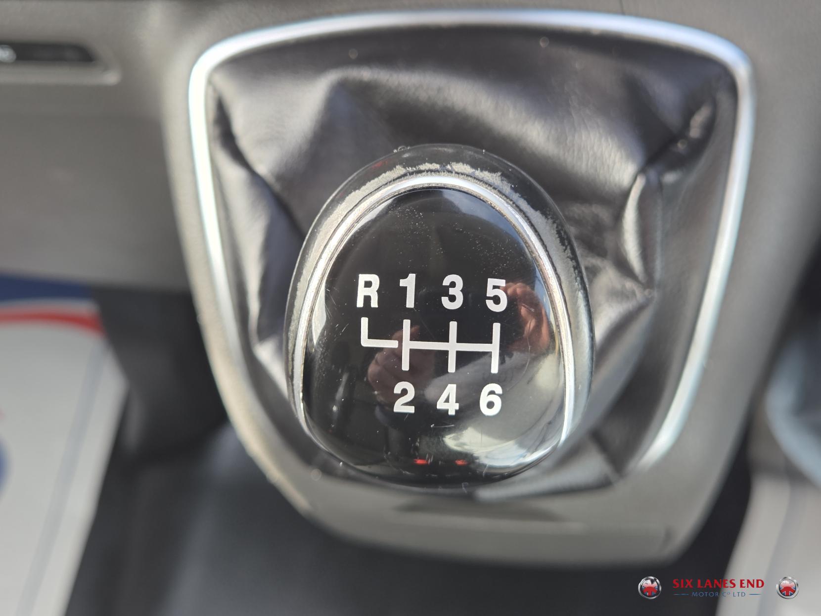 Ford Transit Custom 2.0 340 EcoBlue MHEV Limited Panel Van 5dr Diesel Manual L2 H1 Euro 6 (s/s) (130 ps)