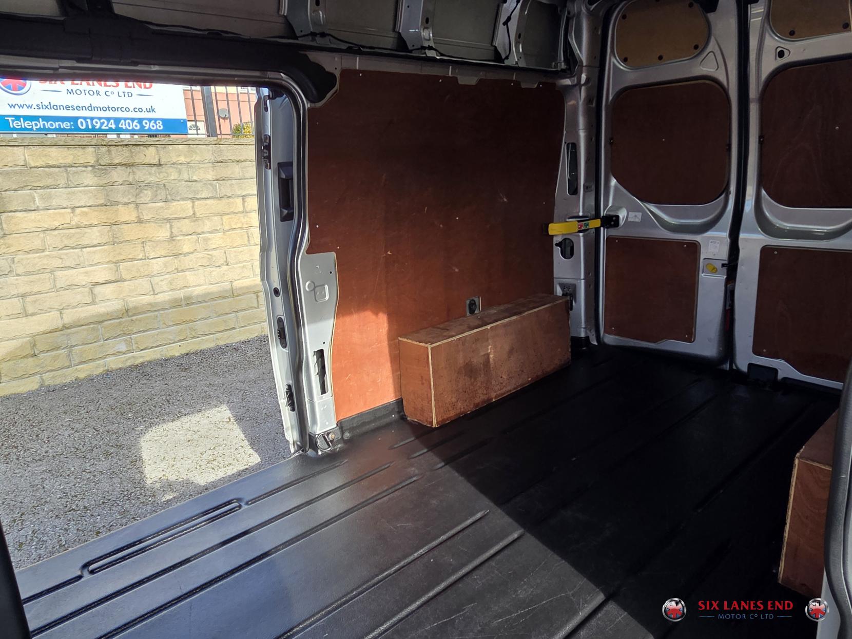 Ford Transit Custom 2.0 340 EcoBlue MHEV Limited Panel Van 5dr Diesel Manual L2 H1 Euro 6 (s/s) (130 ps)