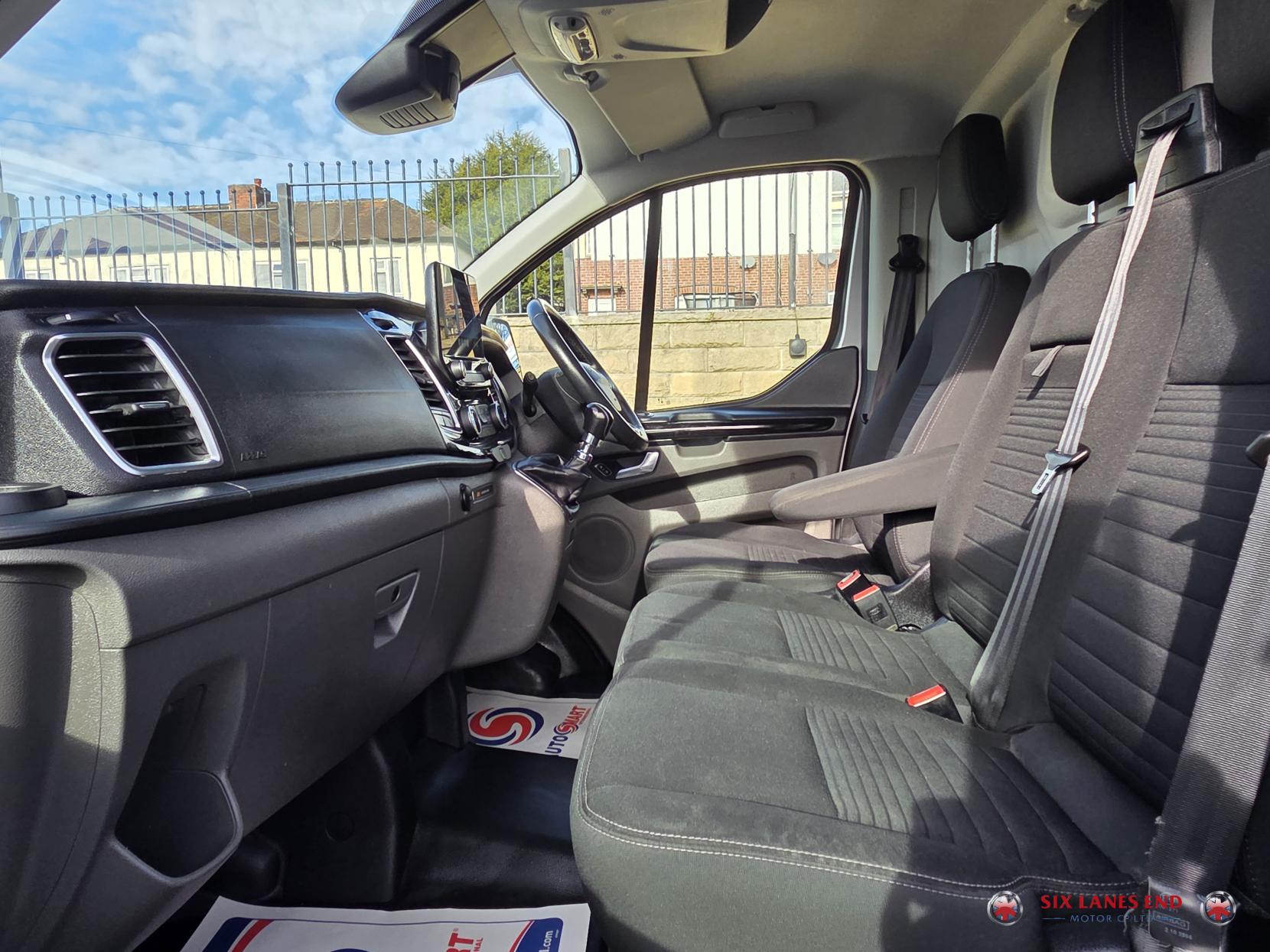 Ford Transit Custom 2.0 340 EcoBlue MHEV Limited Panel Van 5dr Diesel Manual L2 H1 Euro 6 (s/s) (130 ps)