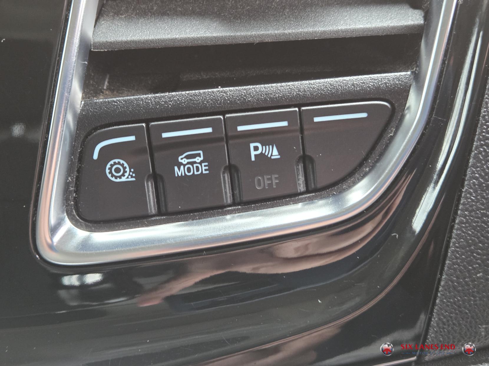 Ford Transit Custom 2.0 340 EcoBlue MHEV Limited Panel Van 5dr Diesel Manual L2 H1 Euro 6 (s/s) (130 ps)