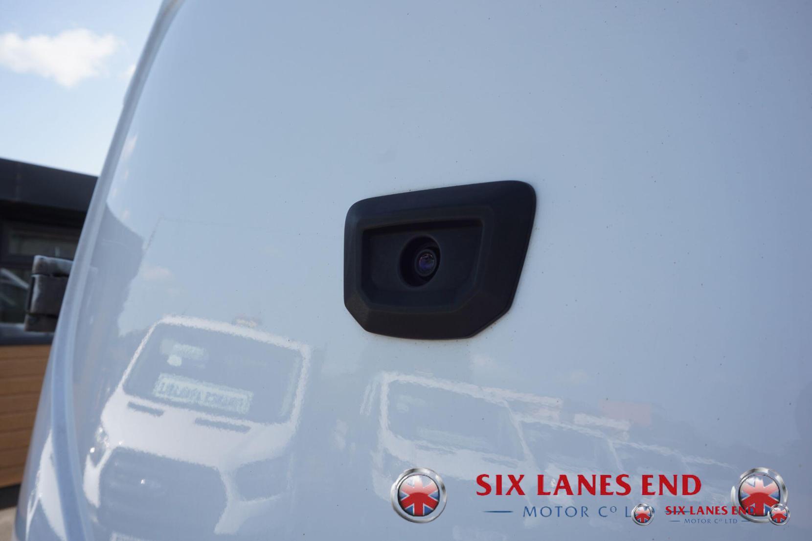 Ford Transit Custom 2.0 300 EcoBlue MHEV Limited Panel Van 5dr Diesel Manual L2 H2 Euro 6 (s/s) (130 ps)