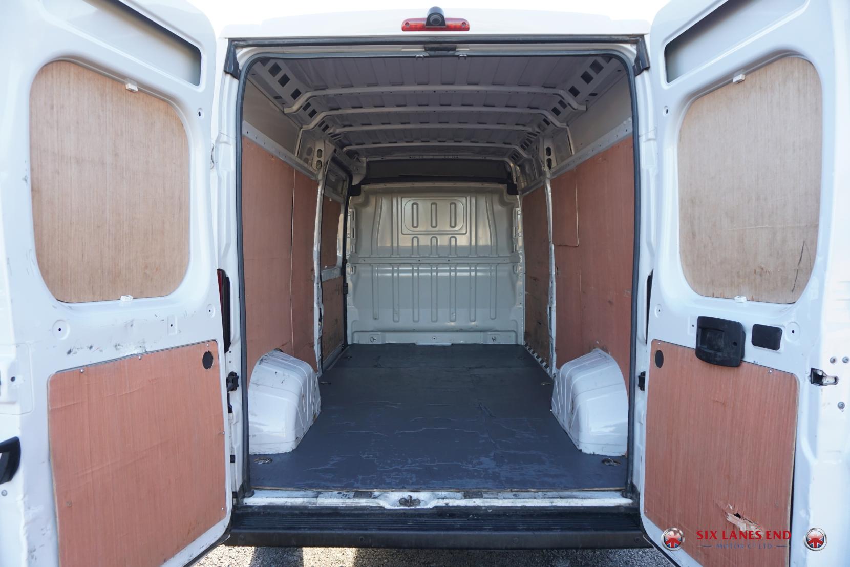 Citroen Relay 2.2 BlueHDi 35 Enterprise Panel Van 5dr Diesel Manual L3 High Roof Euro 6 (s/s) (140 ps)