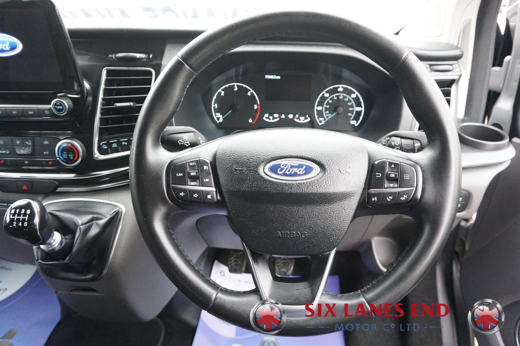 Ford Tourneo Custom 2.0 320 EcoBlue Titanium Minibus Double Cab 5dr Diesel Manual L2 Euro 6 (s/s) (130 ps)