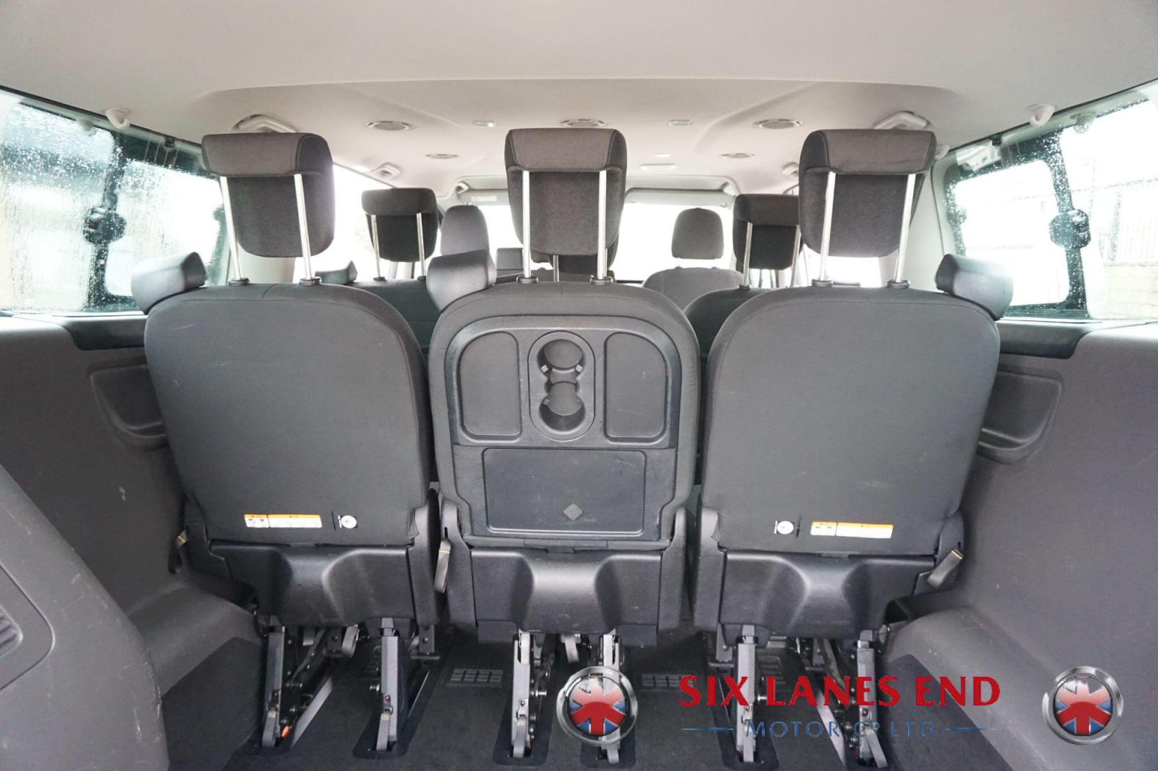 Ford Tourneo Custom 2.0 320 EcoBlue Titanium Minibus Double Cab 5dr Diesel Manual L2 Euro 6 (s/s) (130 ps)