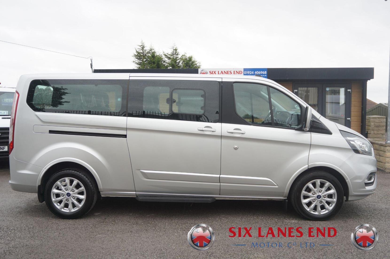 Ford Tourneo Custom 2.0 320 EcoBlue Titanium Minibus Double Cab 5dr Diesel Manual L2 Euro 6 (s/s) (130 ps)