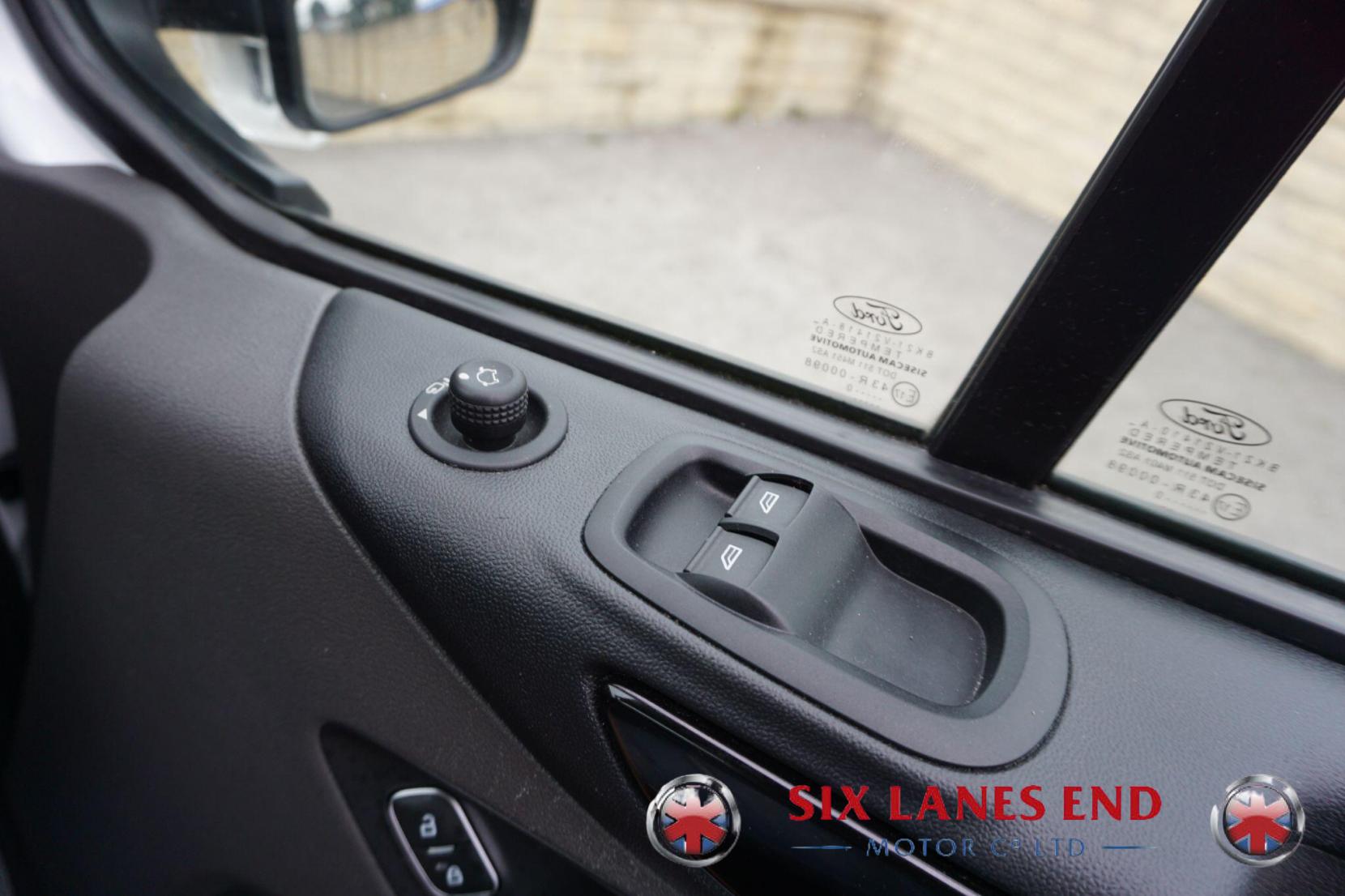 Ford Transit Custom 2.0 300 EcoBlue Limited Panel Van 5dr Diesel Manual L2 H2 Euro 6 (s/s) (130 ps)