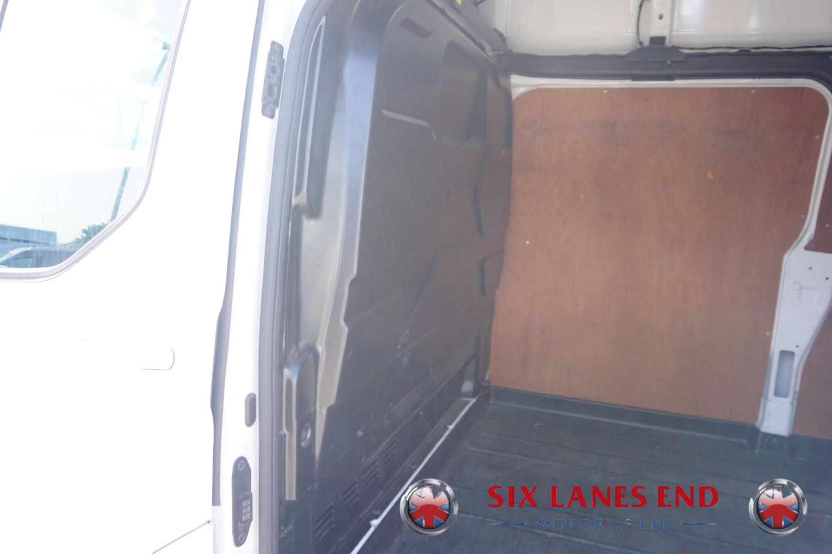 Ford Transit Custom 2.0 300 EcoBlue Limited Panel Van 5dr Diesel Manual L2 H2 Euro 6 (s/s) (130 ps)