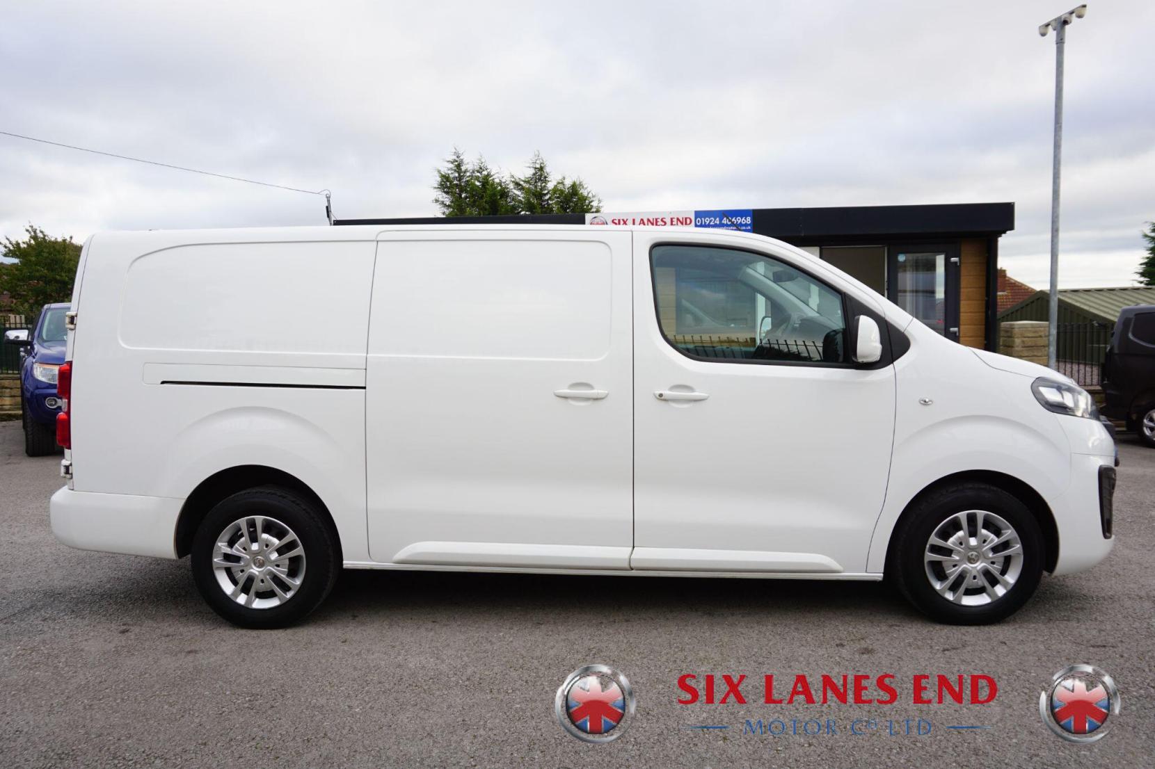 Vauxhall Vivaro 1.5 Turbo D 2900 Sportive Panel Van 5dr Diesel Manual L2 H1 Euro 6 (s/s) (100 ps)