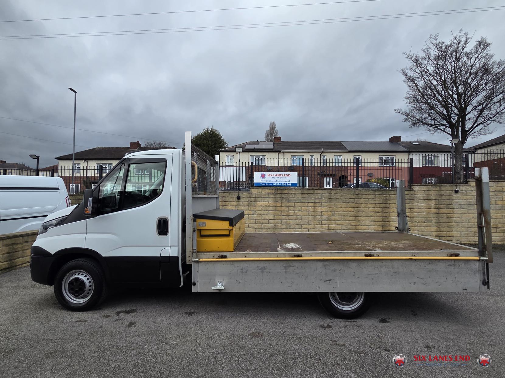 Iveco Daily 2.3D HPI 14V 35S 3450 Chassis Cab 2dr Diesel Manual MWB Euro 6 (s/s) (136 ps)