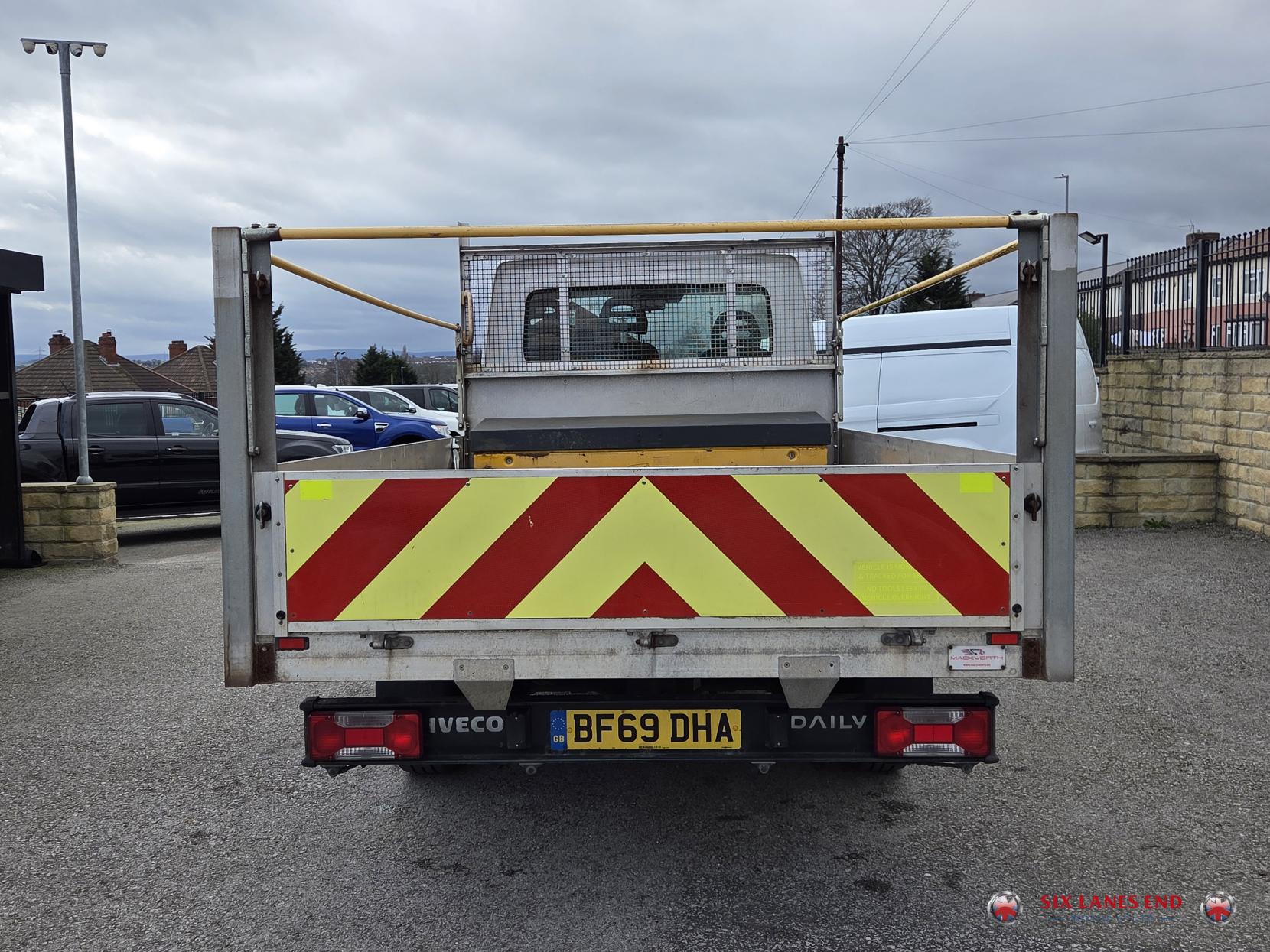 Iveco Daily 2.3D HPI 14V 35S 3450 Chassis Cab 2dr Diesel Manual MWB Euro 6 (s/s) (136 ps)