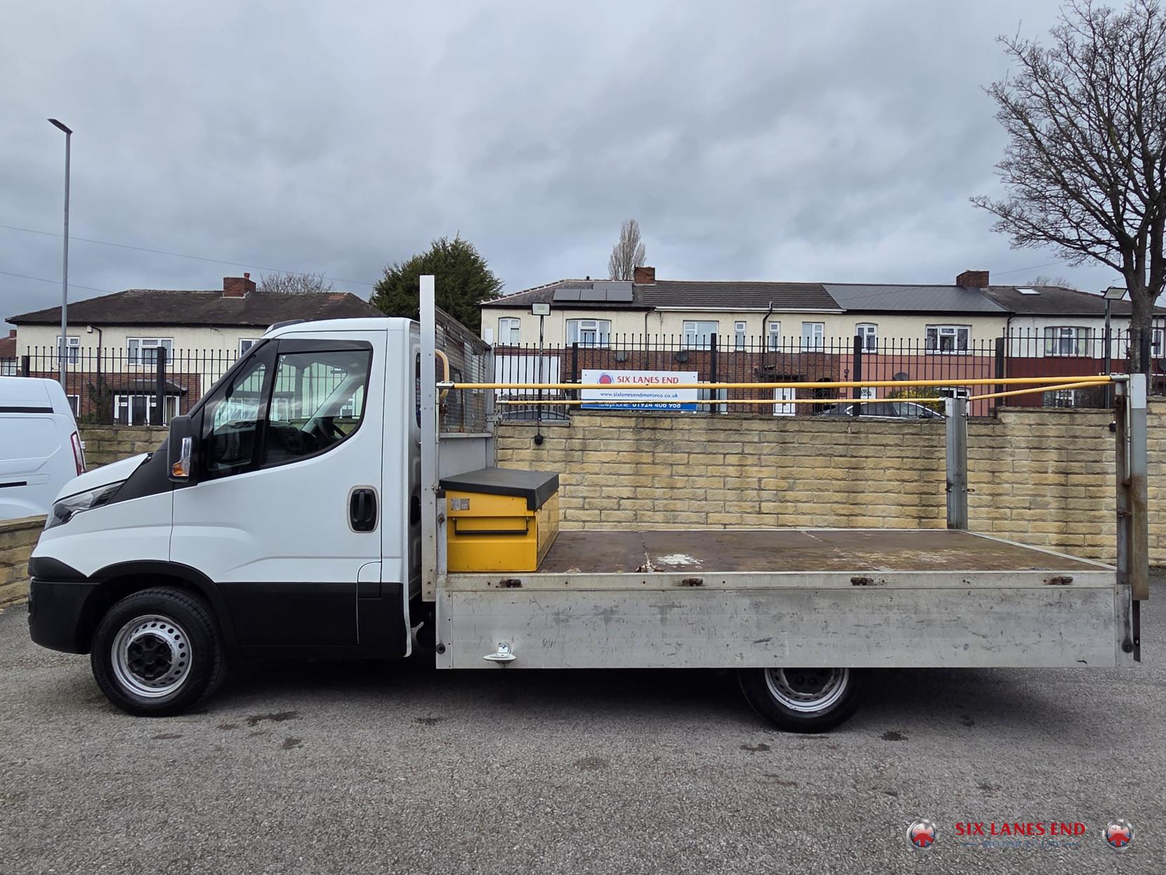 Iveco Daily 2.3D HPI 14V 35S 3450 Chassis Cab 2dr Diesel Manual MWB Euro 6 (s/s) (136 ps)