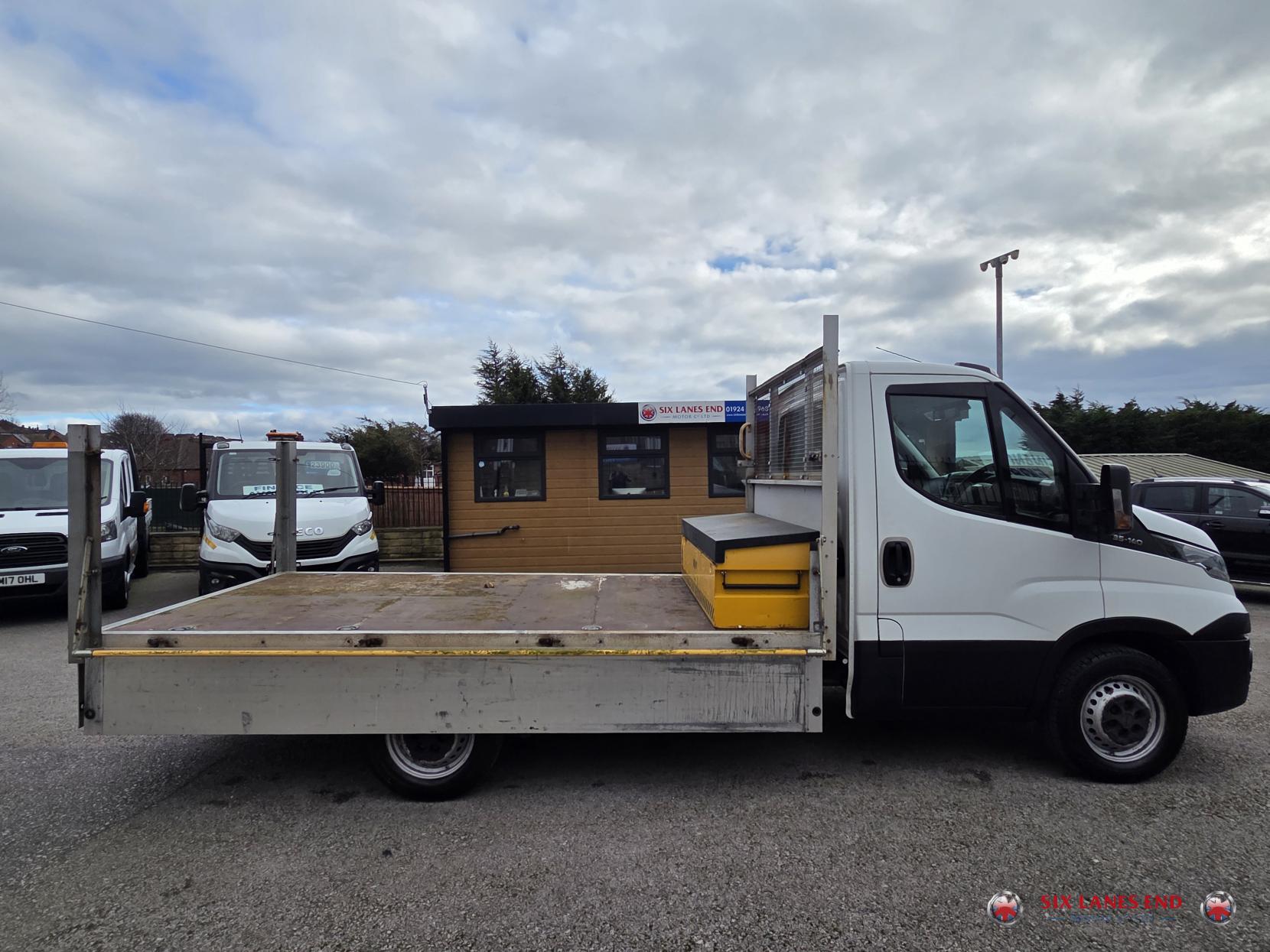 Iveco Daily 2.3D HPI 14V 35S 3450 Chassis Cab 2dr Diesel Manual MWB Euro 6 (s/s) (136 ps)