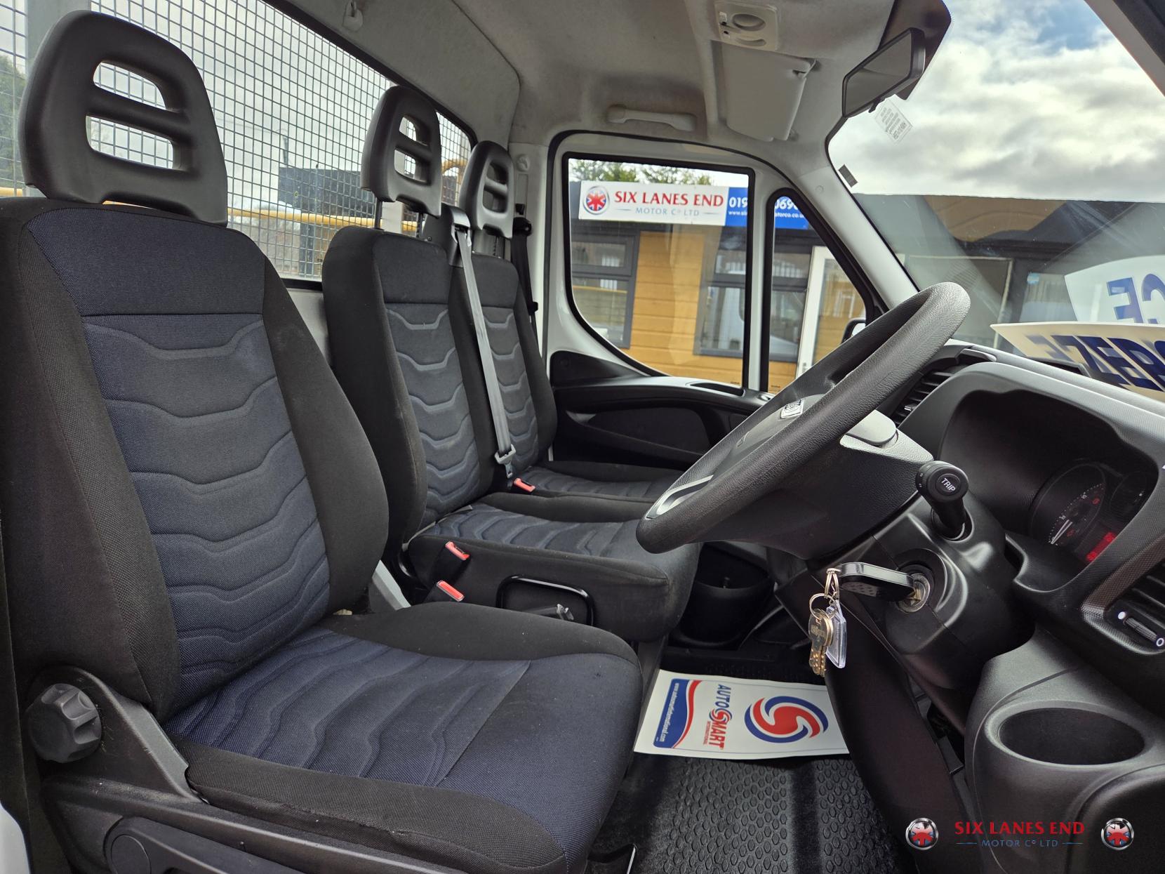 Iveco Daily 2.3D HPI 14V 35S 3450 Chassis Cab 2dr Diesel Manual MWB Euro 6 (s/s) (136 ps)