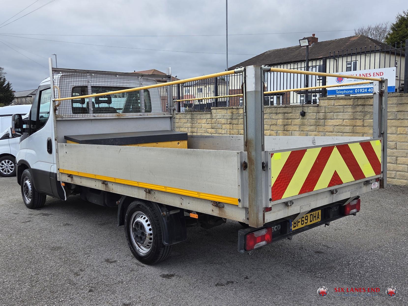 Iveco Daily 2.3D HPI 14V 35S 3450 Chassis Cab 2dr Diesel Manual MWB Euro 6 (s/s) (136 ps)