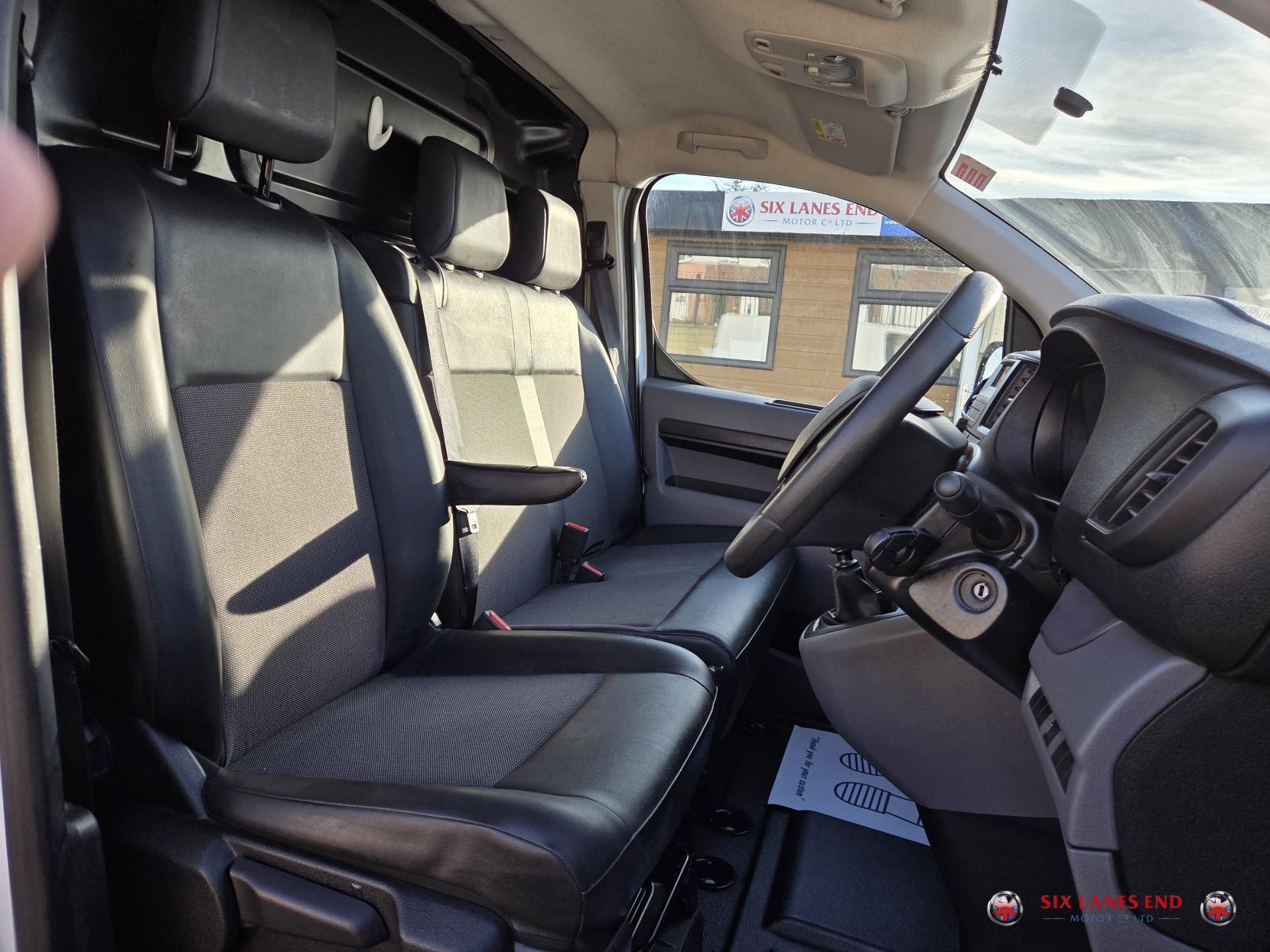 Vauxhall Vivaro 1.5 Turbo D 2900 Edition Panel Van 5dr Diesel Manual L1 H1 Euro 6 (s/s) (100 ps)