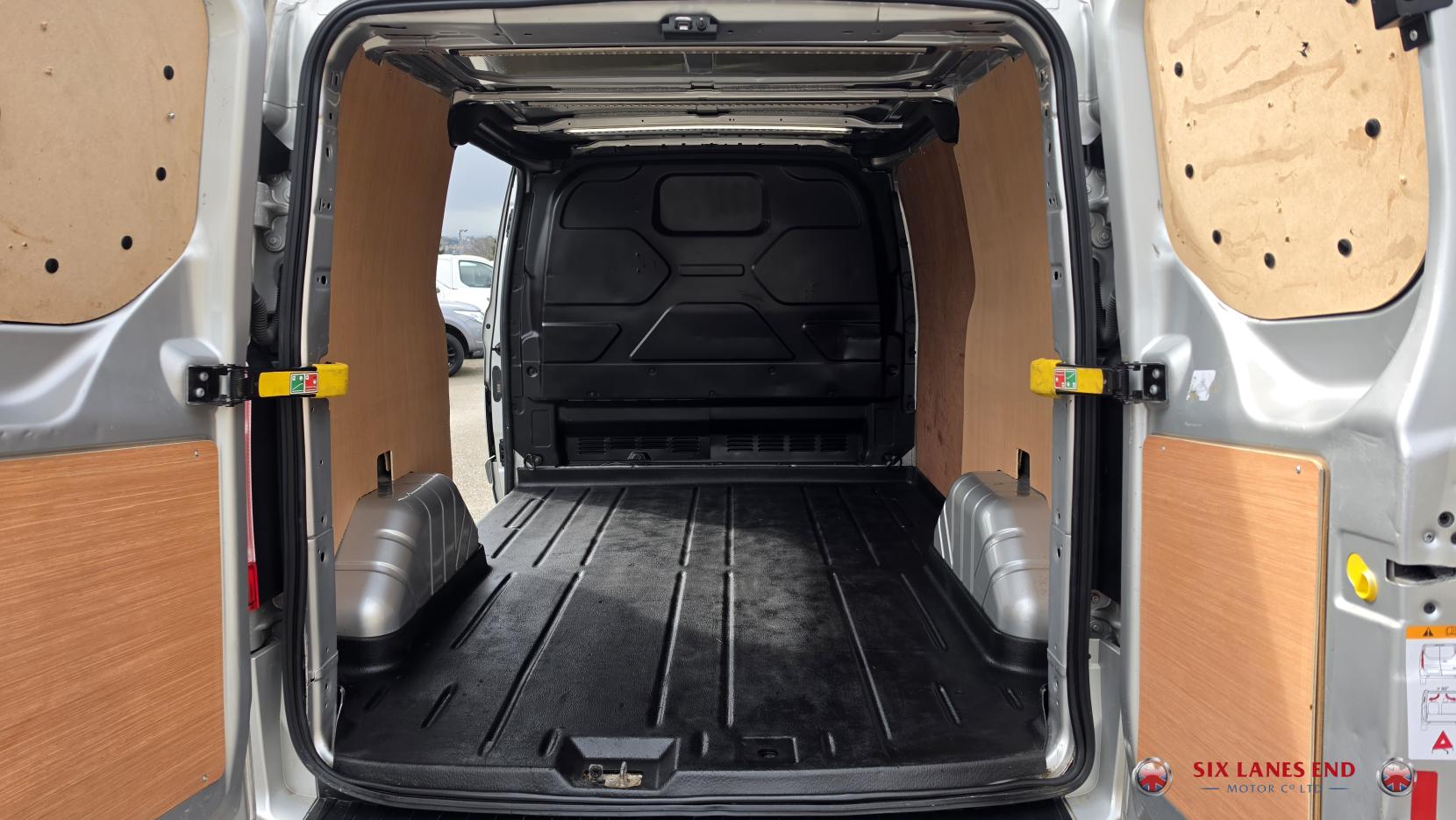 Ford Transit Custom 2.0 280 EcoBlue Limited Panel Van 5dr Diesel Auto L1 H1 Euro 6 (130 ps)