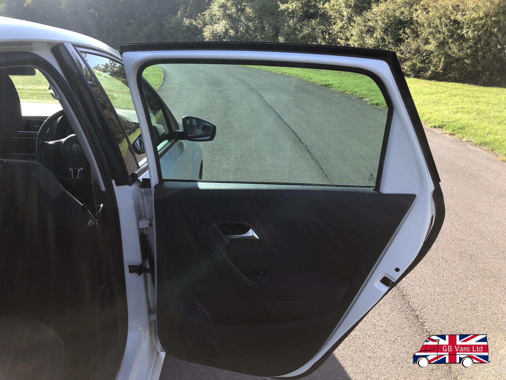 VOLKSWAGEN POLO 1.4 MATCH EDITION HATCHBACK 5DR PETROL MANUAL EURO 5 85 PS 6,095... image 27