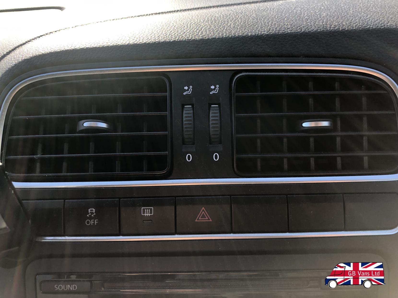 VOLKSWAGEN POLO 1.4 MATCH EDITION HATCHBACK 5DR PETROL MANUAL EURO 5 85 PS 6,095... image 43