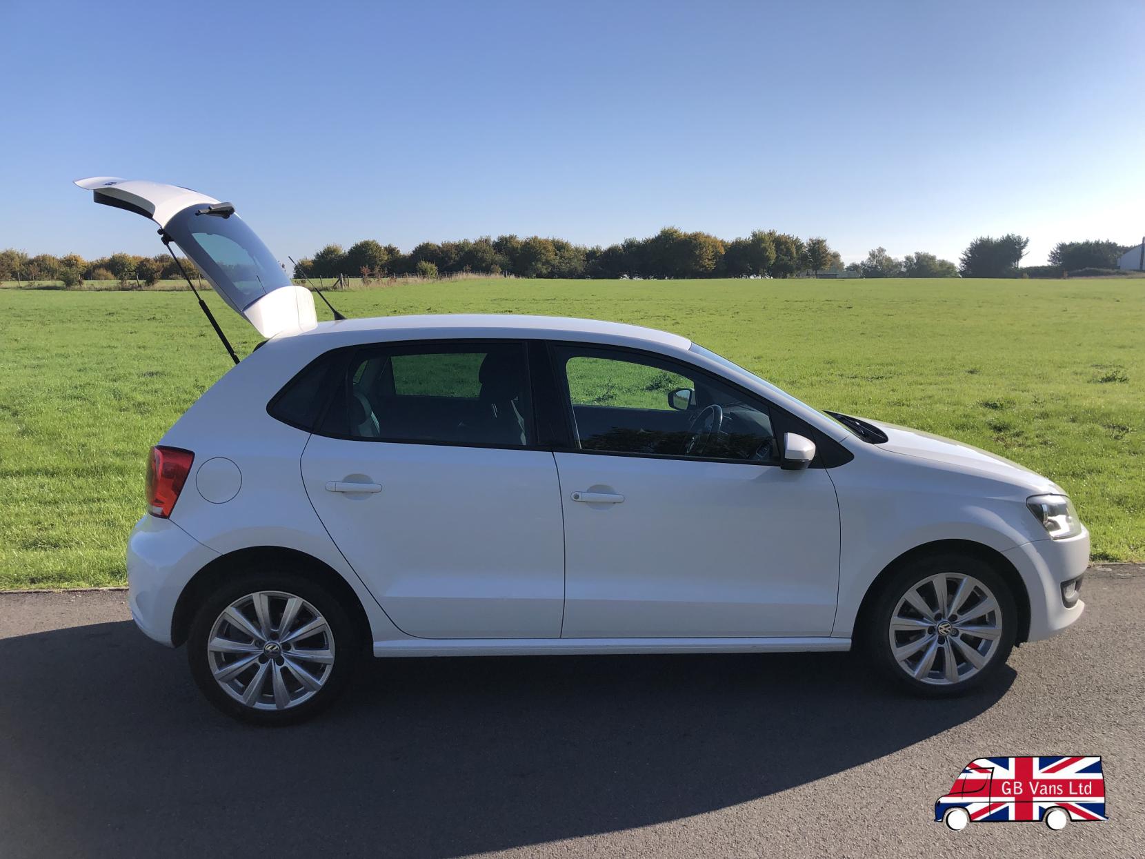 VOLKSWAGEN POLO 1.4 MATCH EDITION HATCHBACK 5DR PETROL MANUAL EURO 5 85 PS 6,095... image 45