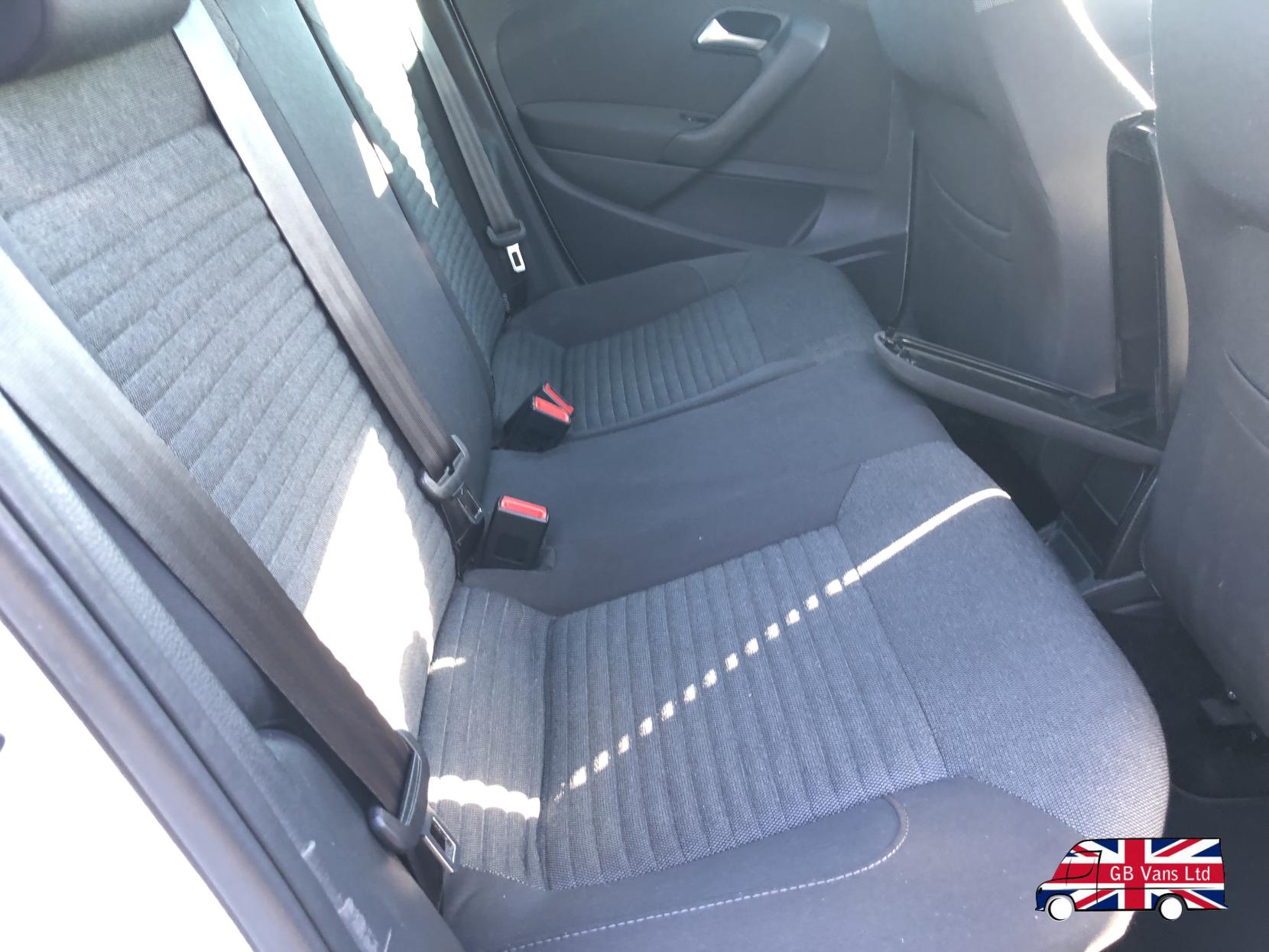 VOLKSWAGEN POLO 1.4 MATCH EDITION HATCHBACK 5DR PETROL MANUAL EURO 5 85 PS 6,095... image 29