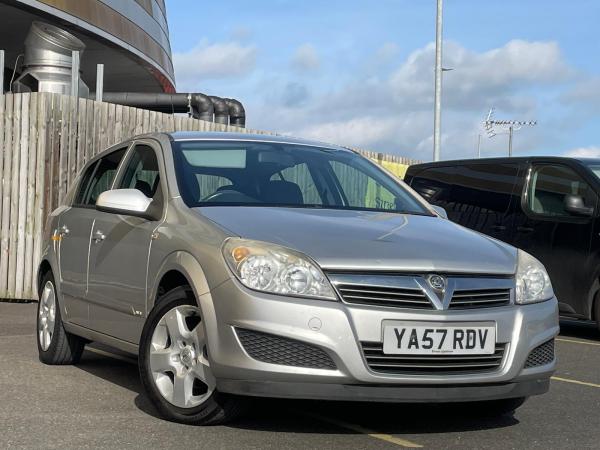 Vauxhall Astra 1.6i 16v Club Hatchback 5dr Petrol Manual (155 g/km, 113 bhp)