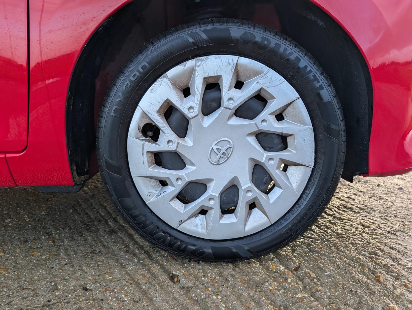 Toyota AYGO 1.0 VVT-i x-play Hatchback 5dr Petrol Manual Euro 6 (71 ps)