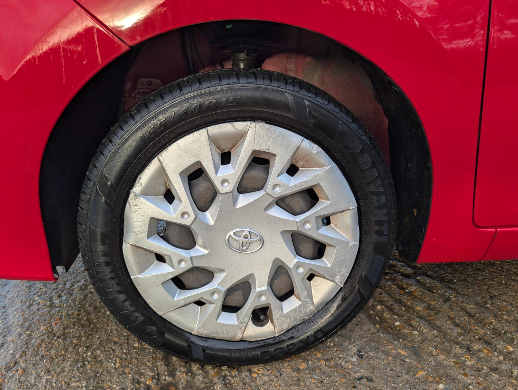 Toyota AYGO 1.0 VVT-i x-play Hatchback 5dr Petrol Manual Euro 6 (71 ps)