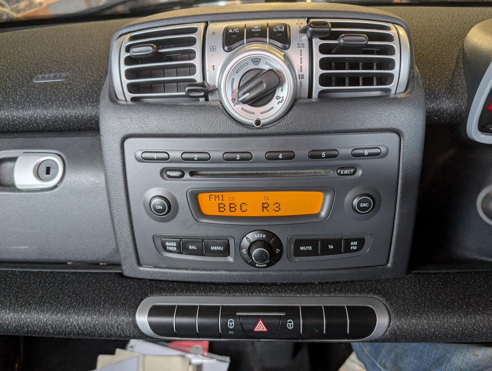 Smart fortwo 1.0 Passion Coupe 2dr Petrol Auto Euro 4 (71 bhp)