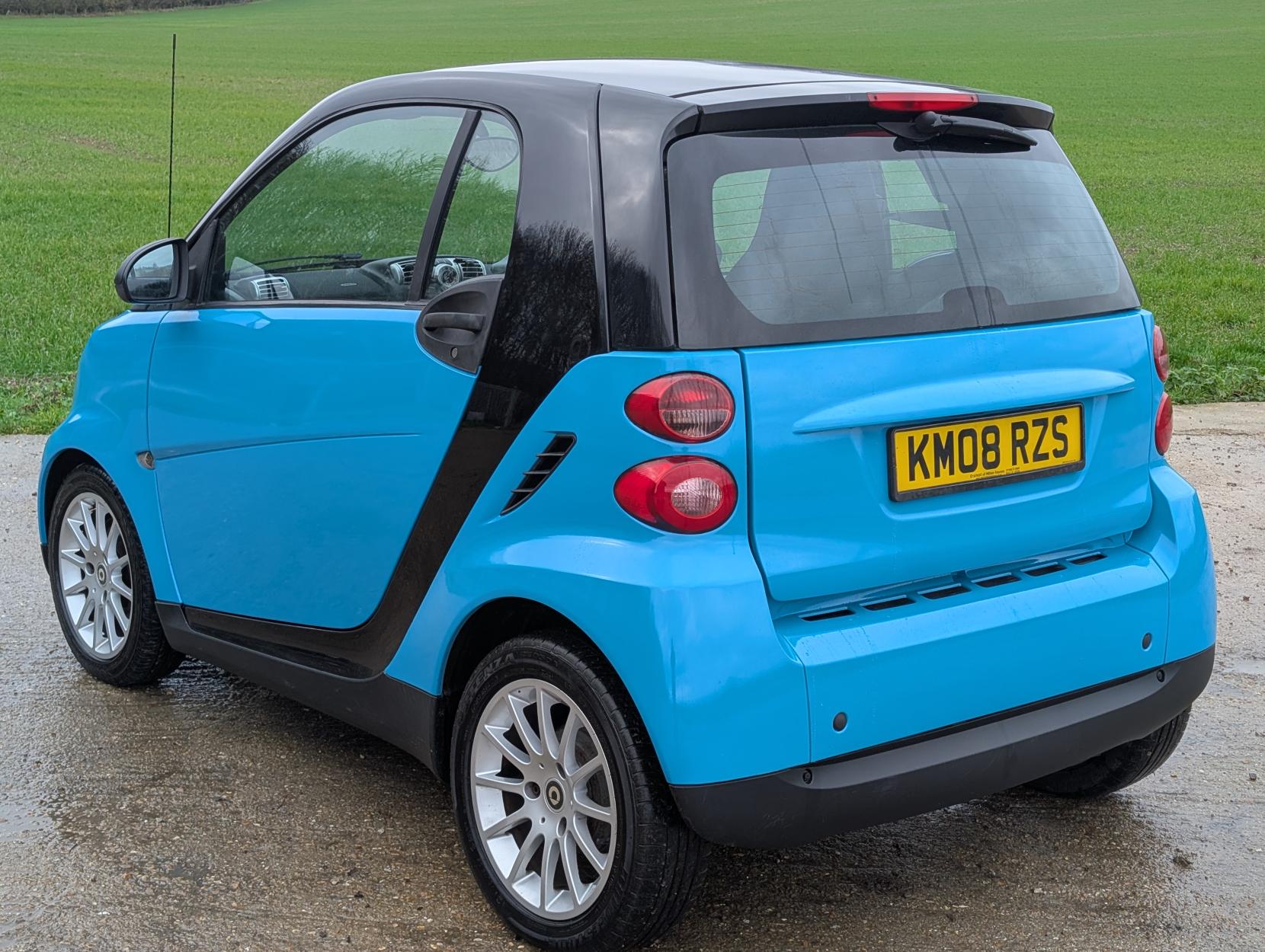 Smart fortwo 1.0 Passion Coupe 2dr Petrol Auto Euro 4 (71 bhp)