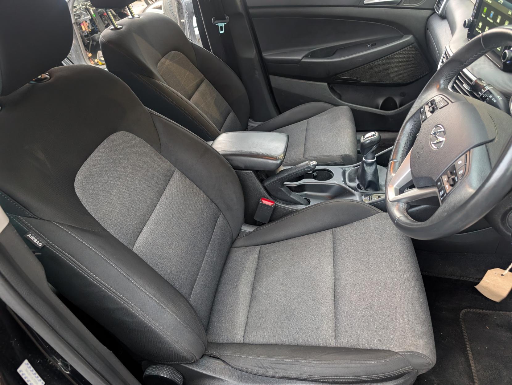 Hyundai TUCSON 1.6 GDi SE Nav SUV 5dr Petrol Manual Euro 6 (s/s) (132 ps)