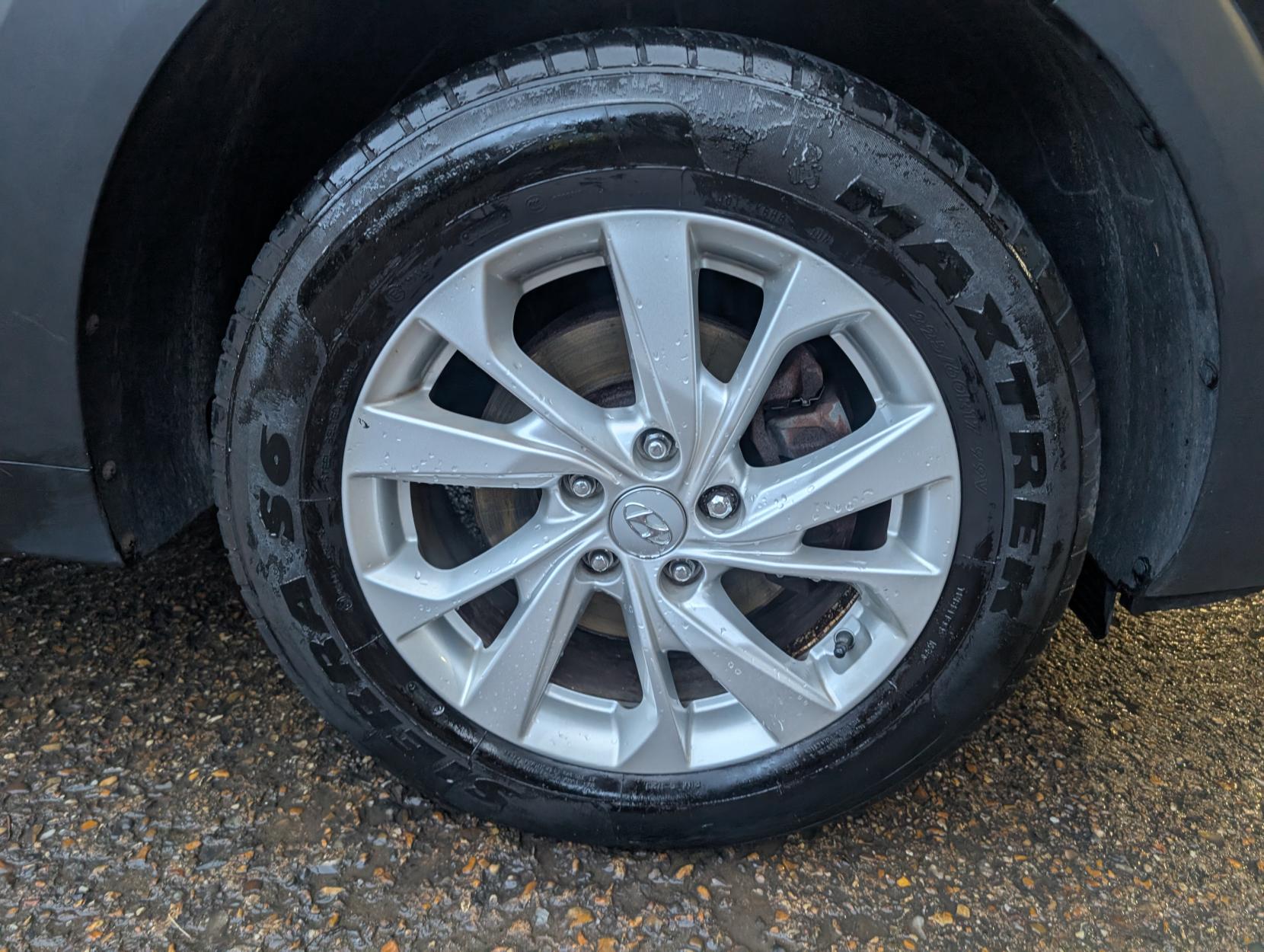 Hyundai TUCSON 1.6 GDi SE Nav SUV 5dr Petrol Manual Euro 6 (s/s) (132 ps)